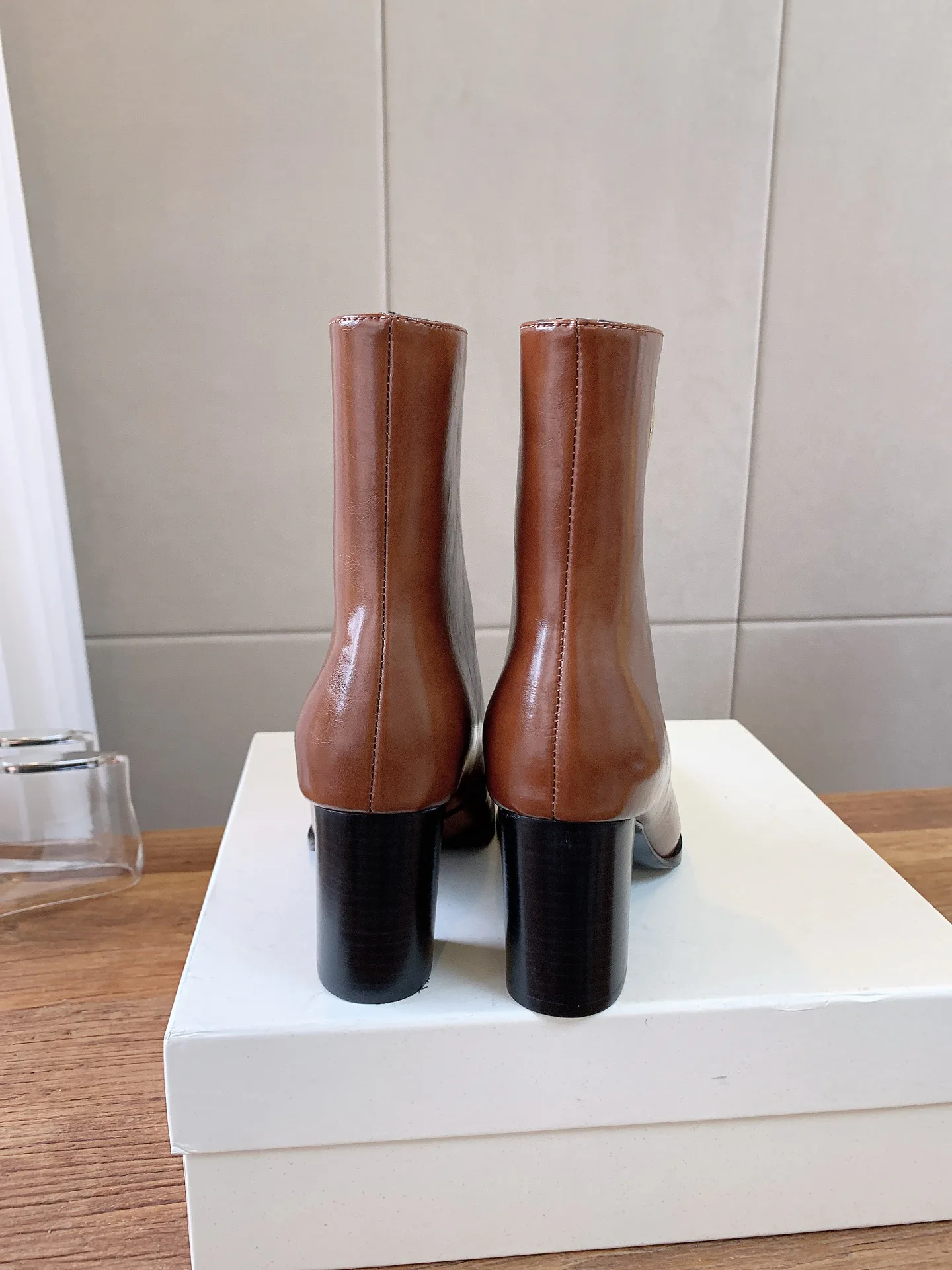 Women's Booties SAINT LAURENT 18365364