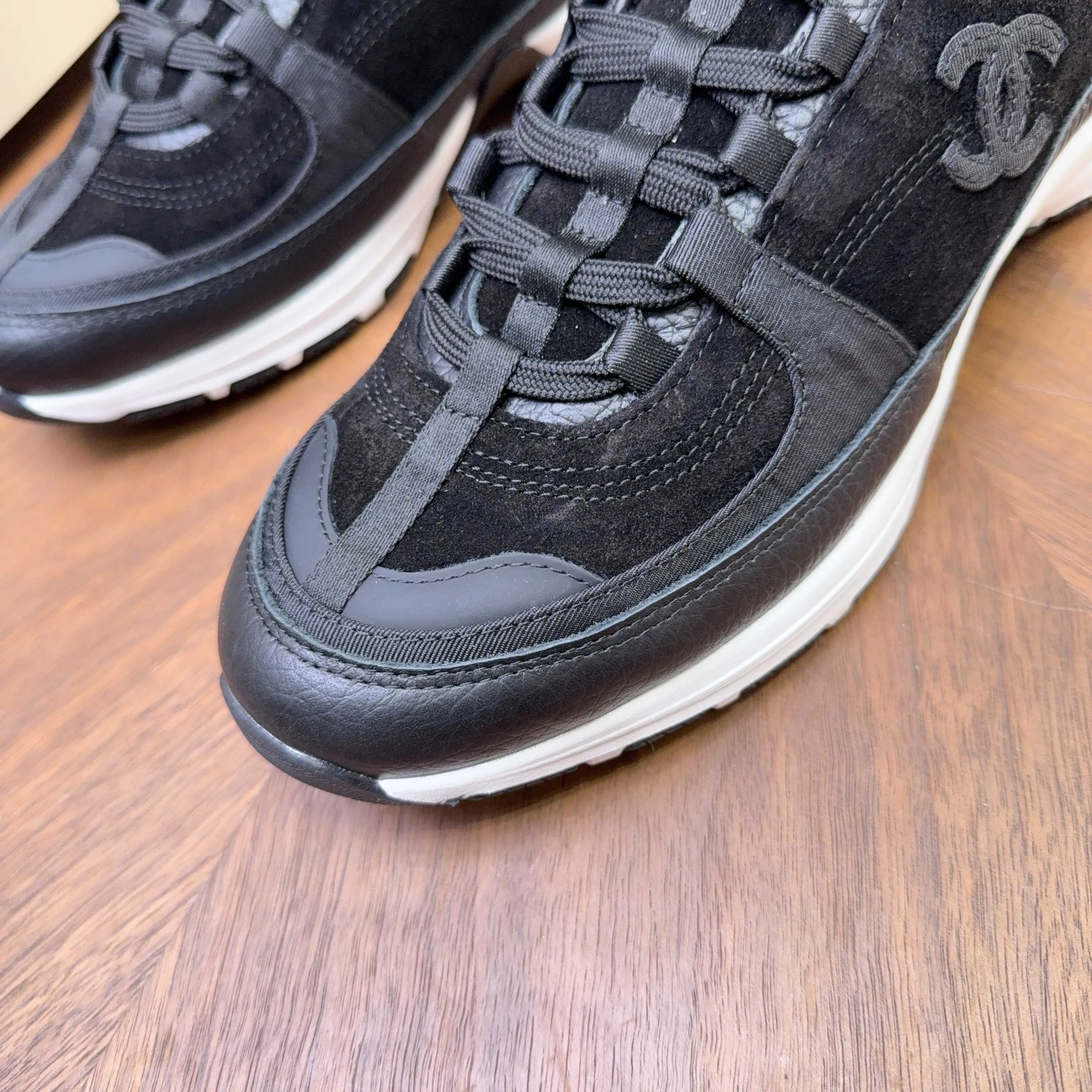 Women's Sneakers CHANEL 17918715