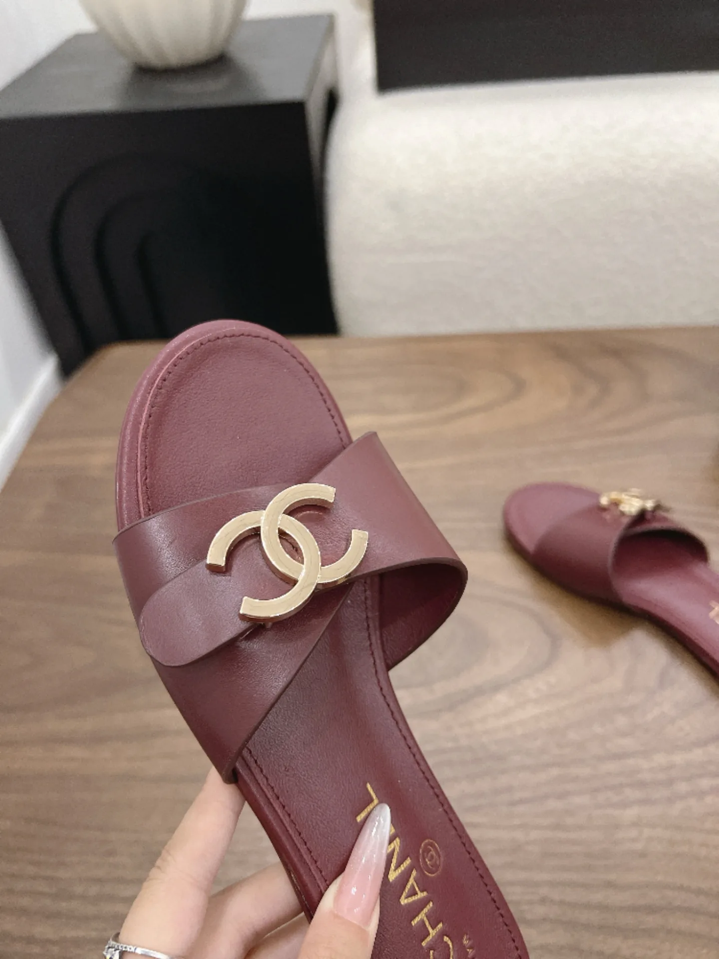 Women's Flip-Flops CHANEL 17710033