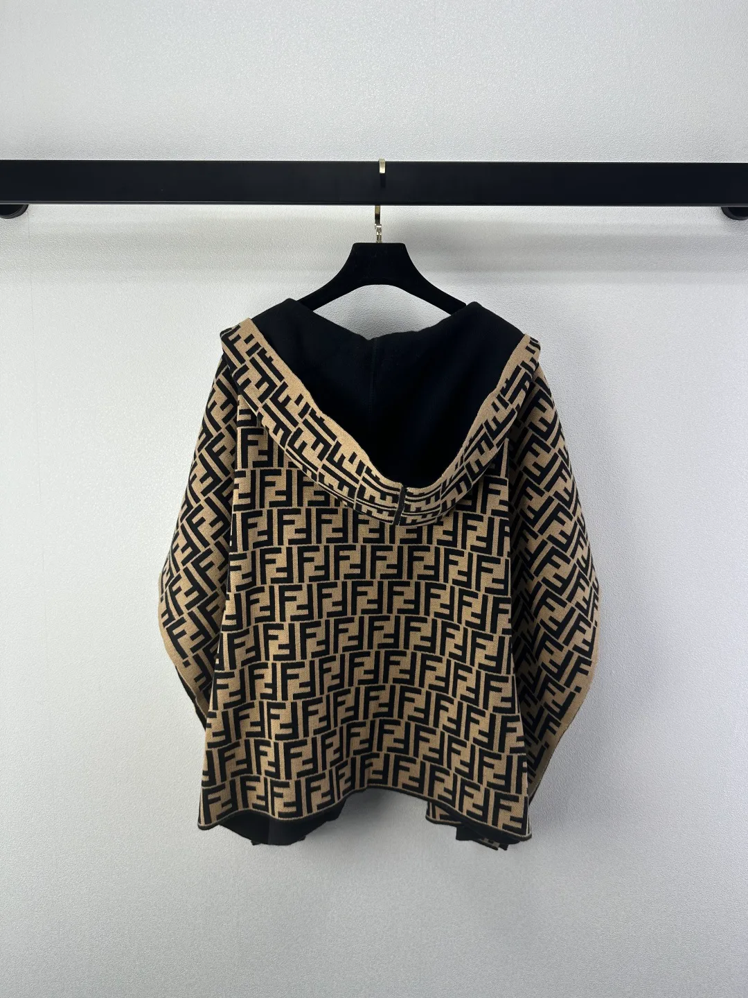 Women's Jumpers And Sweaters FENDI 17953715