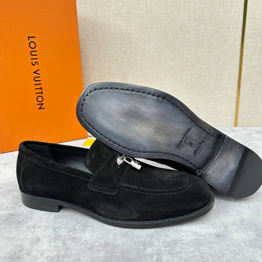 Men's Loafers And Dress Shoes LOUIS VUITTON 18194002