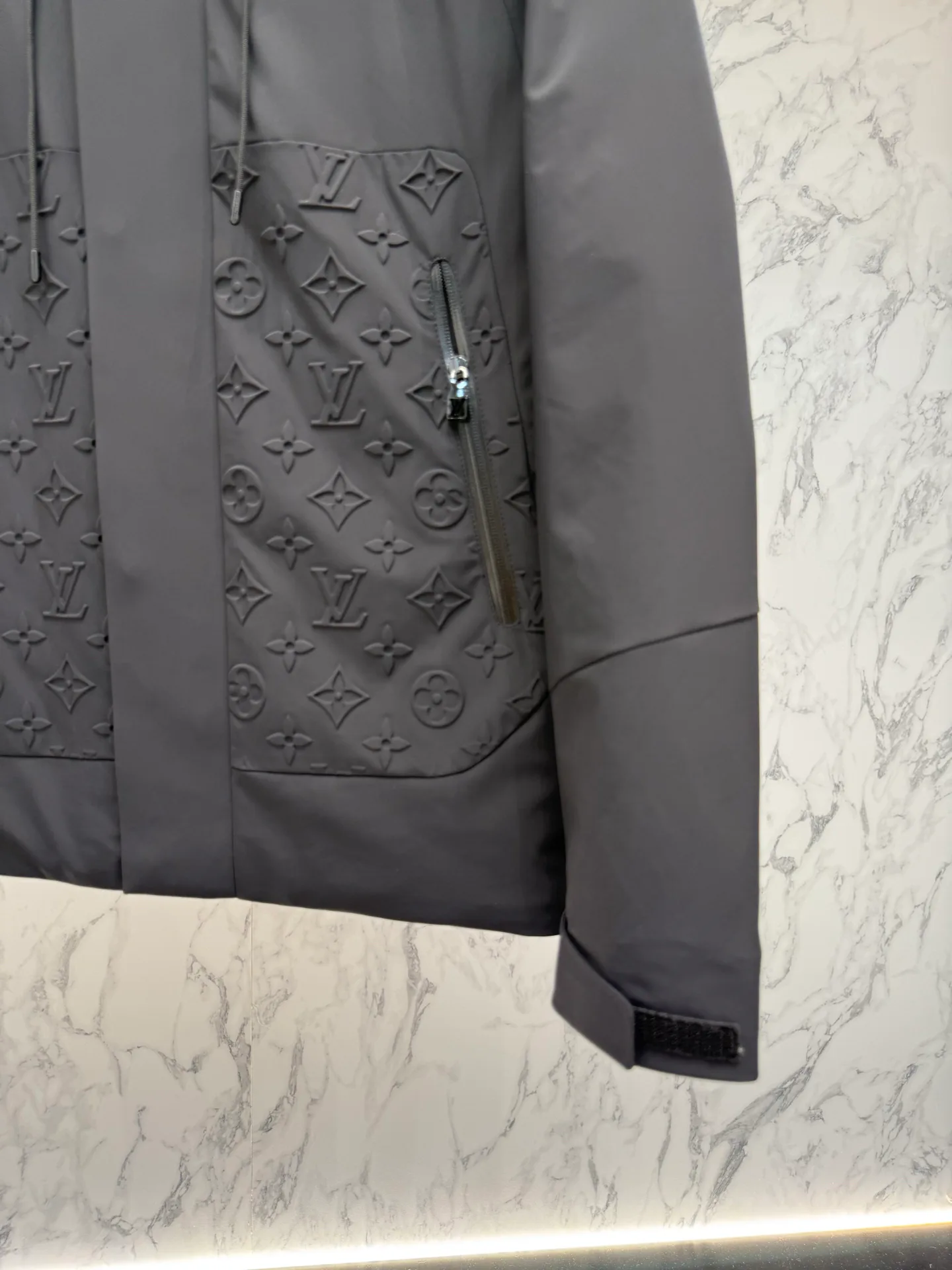 Men's Jackets And Down Jackets LOUIS VUITTON 18335118