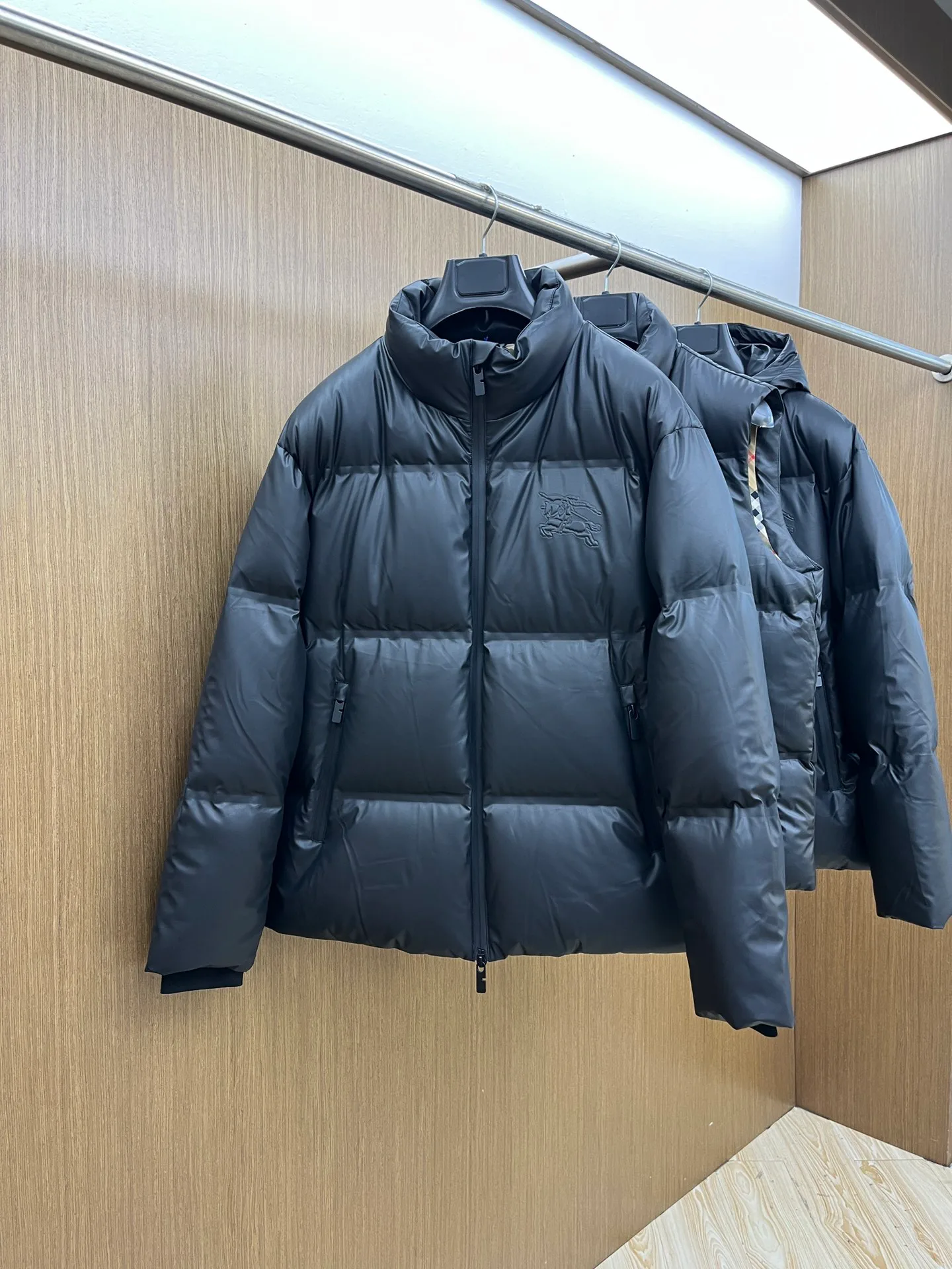 Men's Jackets And Down Jackets BURBERRY 18194610