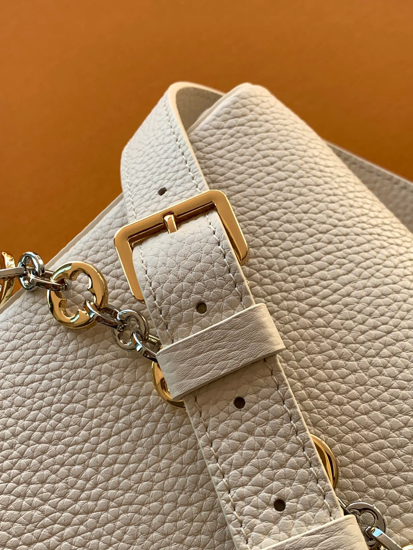 Women's Classic Handbags LOUIS VUITTON 18520867