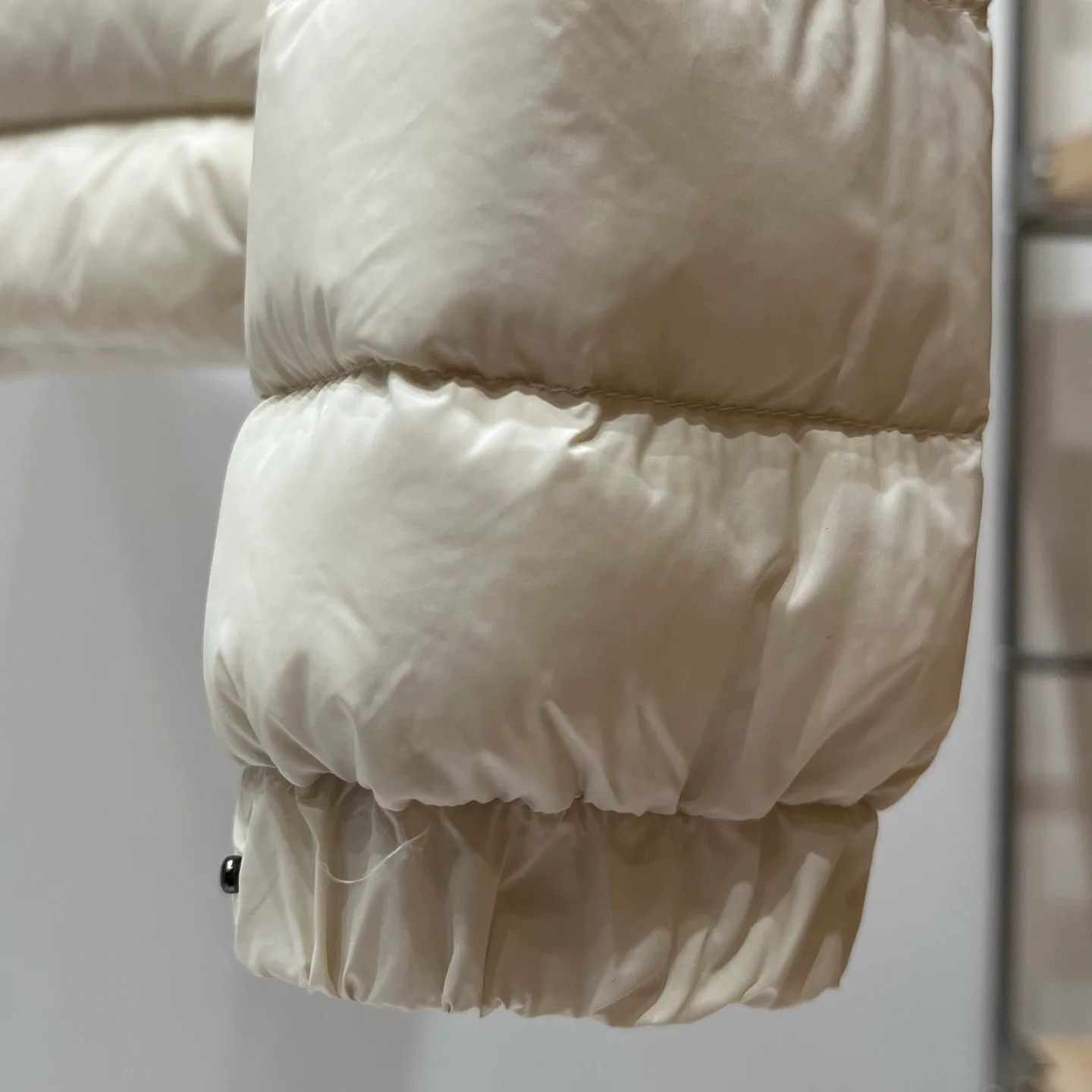 Women's Jackets And Down Jackets MONCLER 18336958