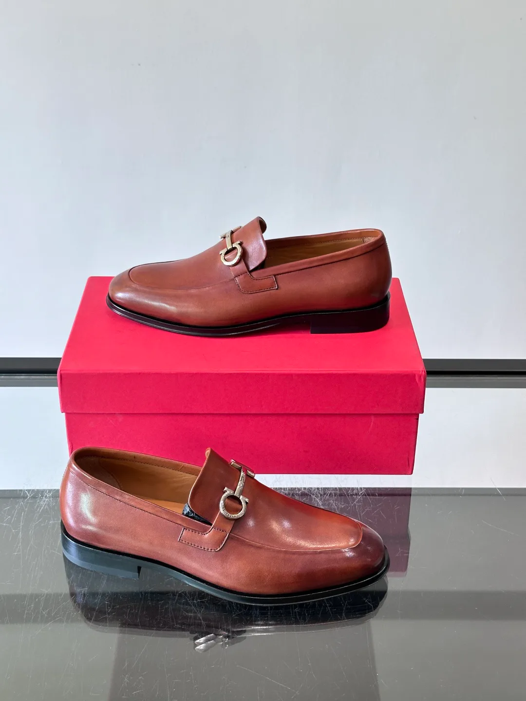 Men's Loafers And Dress Shoes SALVATORE FERRAGAMO 18274547