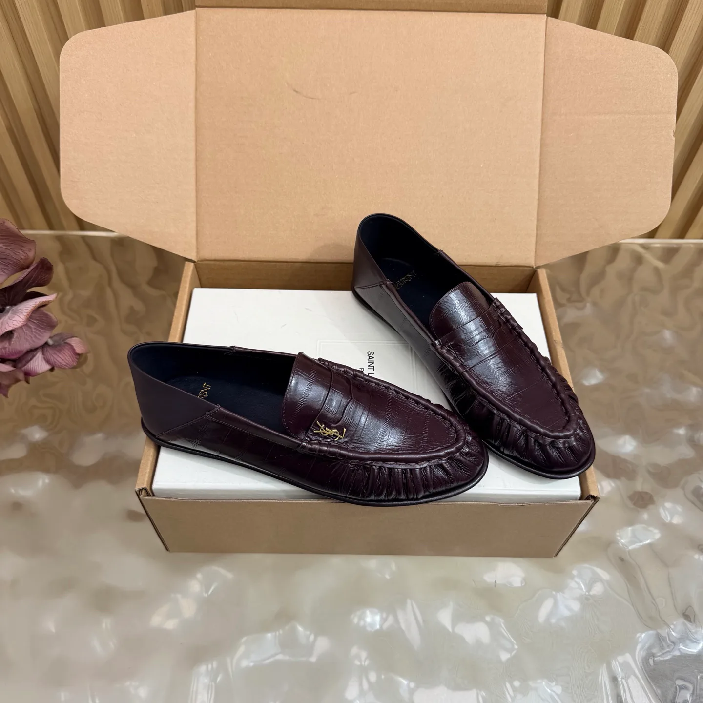 Women's Loafers And Moccasins SAINT LAURENT 18062368
