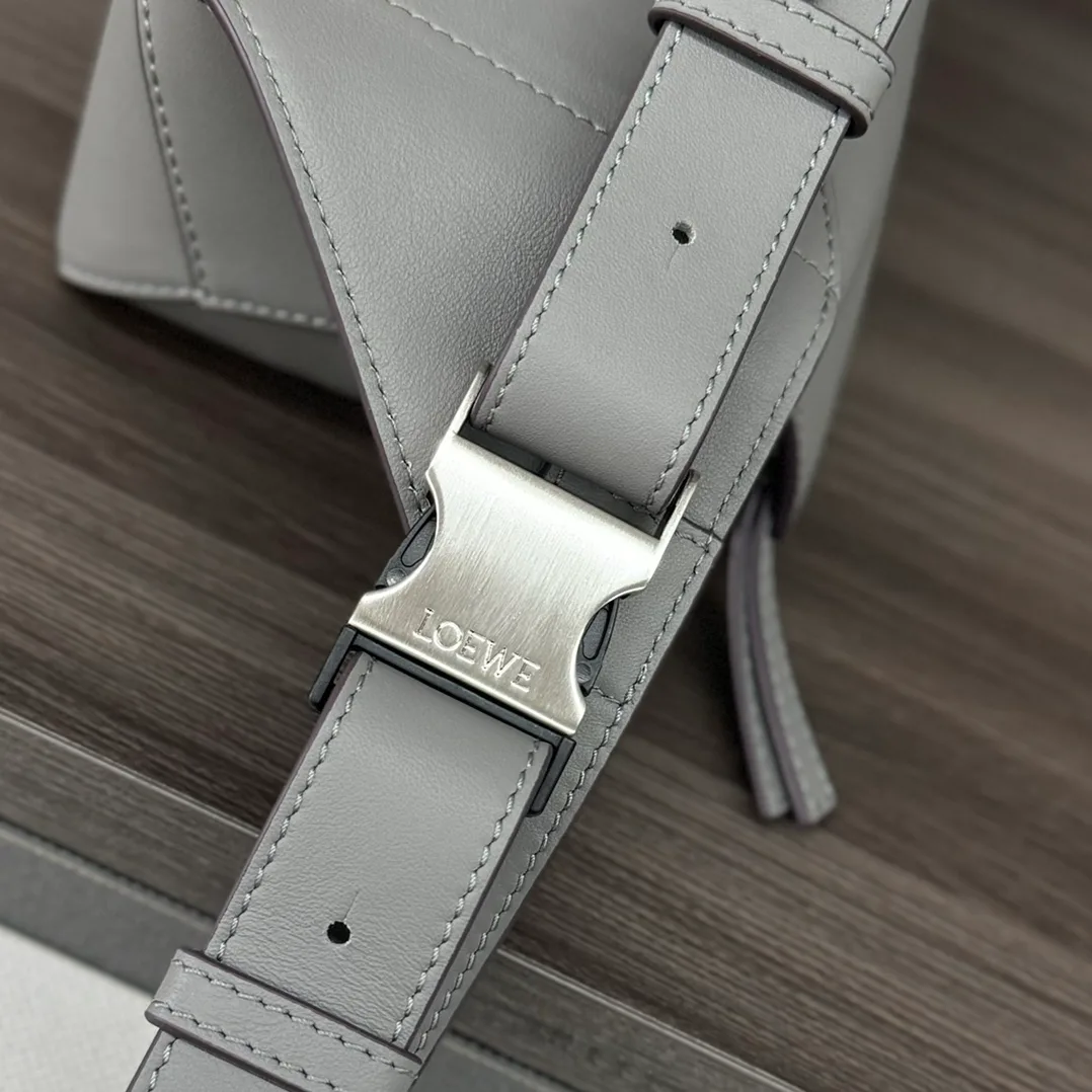 Women's Belt Bags LOEWE 18231891