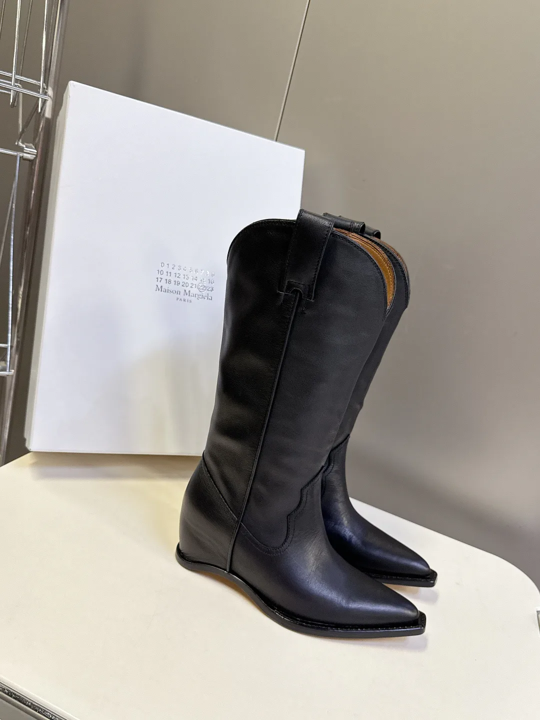 Women's Boots MAISON MARGIELA 17875627