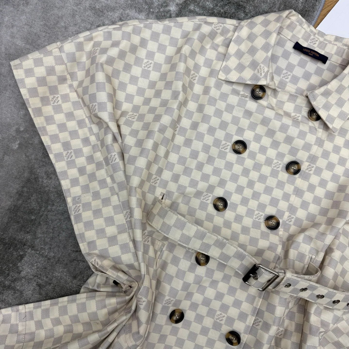 Women's Trench Coats LOUIS VUITTON 18348263