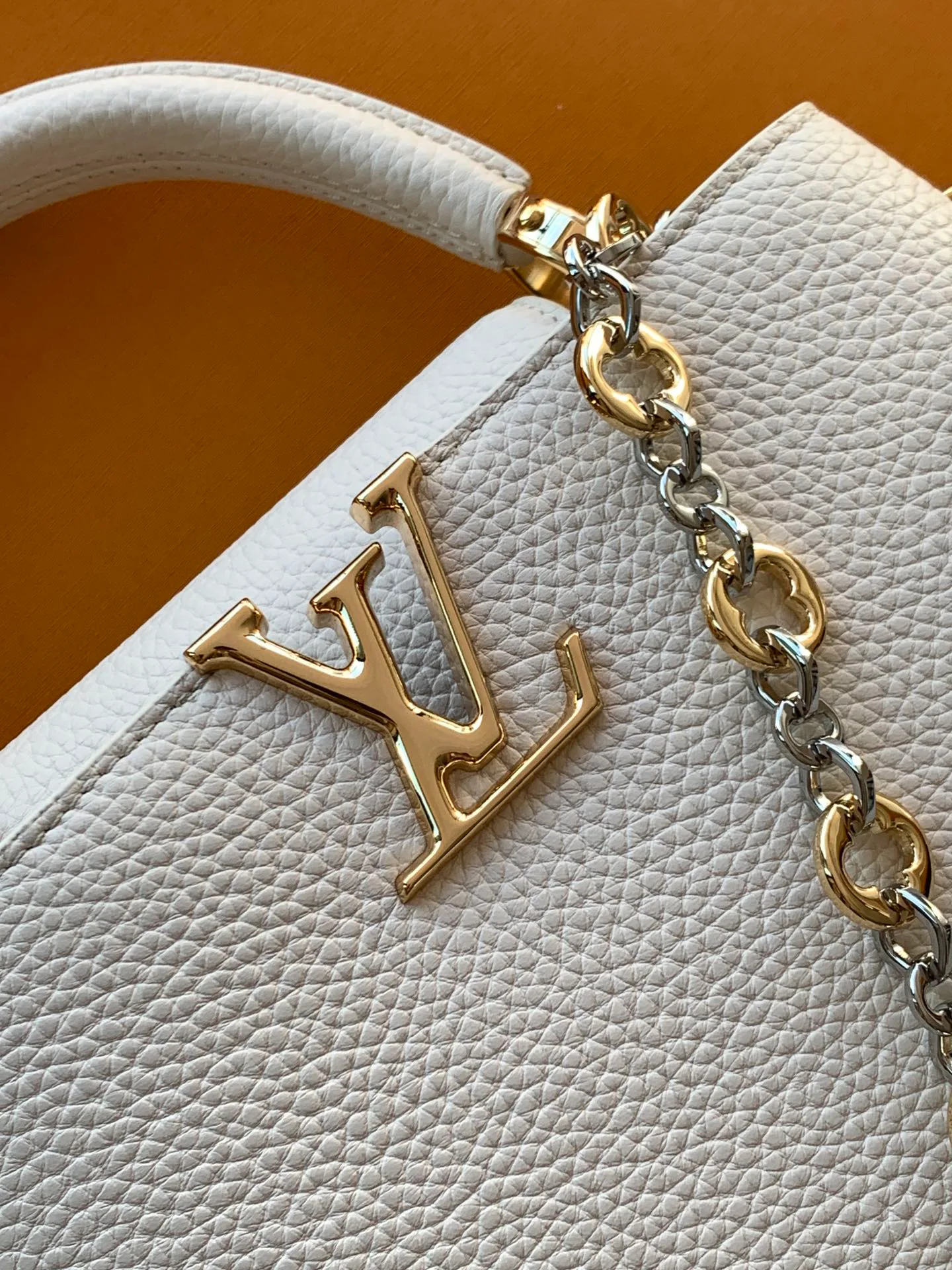 Women's Classic Handbags LOUIS VUITTON 18520867