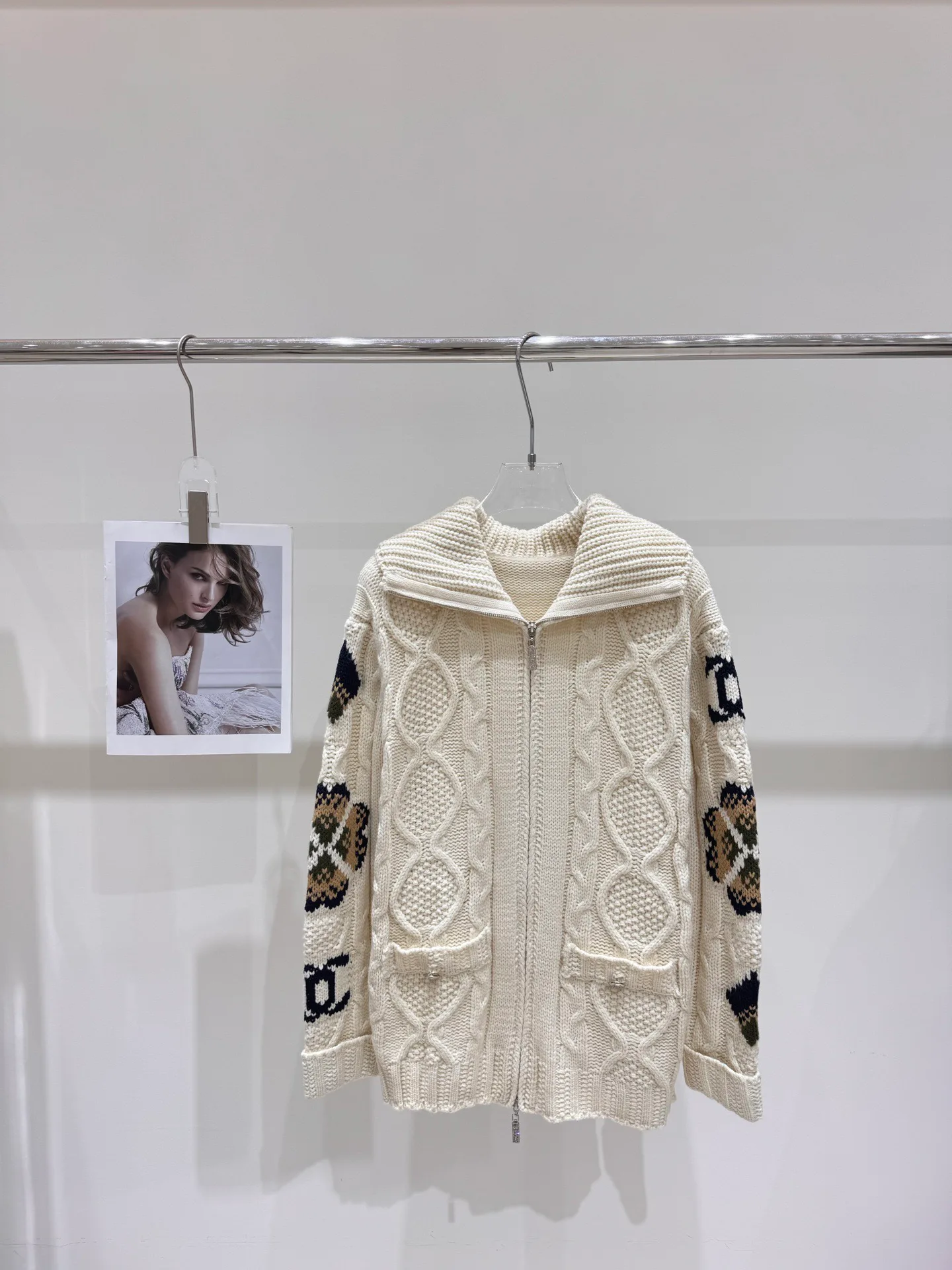 Джемперы И Свитеры Женские Chanel 18677886