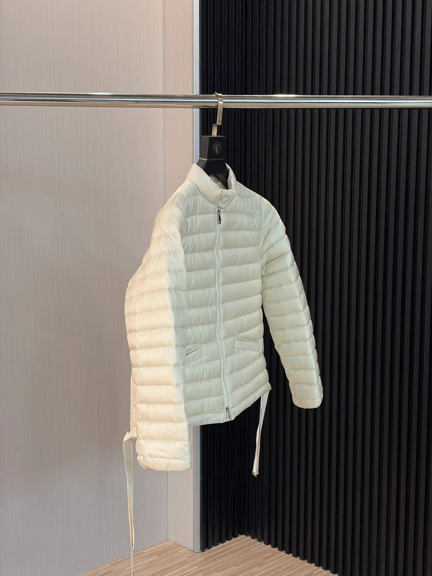 Men's Jackets And Down Jackets MONCLER 17908034