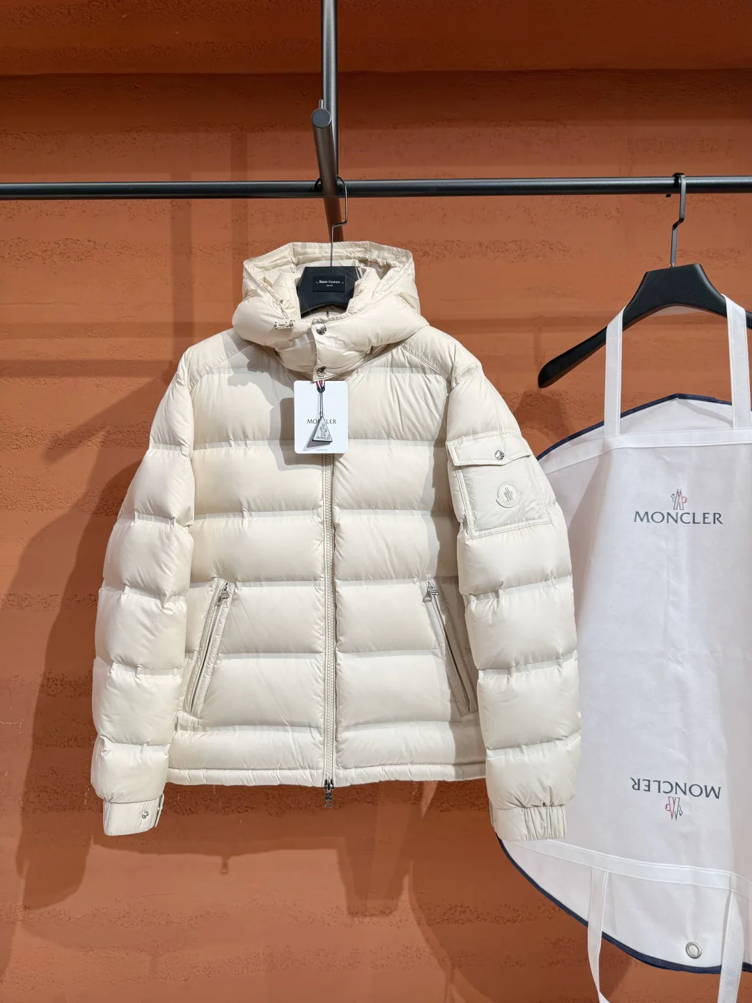 Men's Jackets And Down Jackets MONCLER 18335678