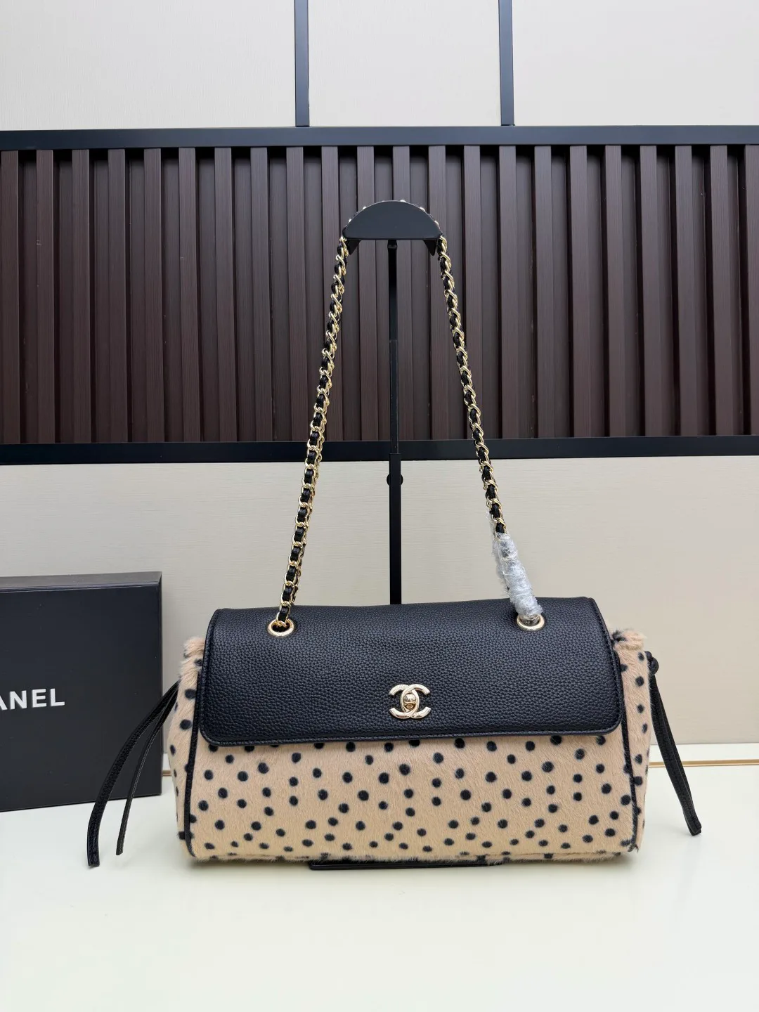 Women's Classic Handbags CHANEL 17904067