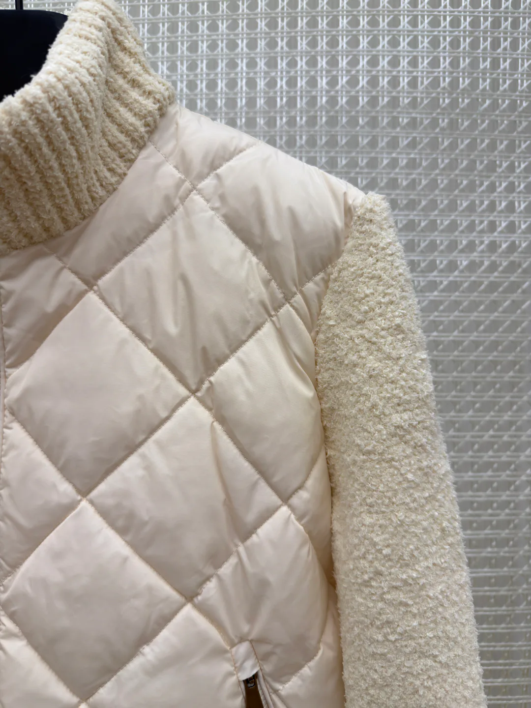 Куртки И Пуховики Мужские Moncler 18558885