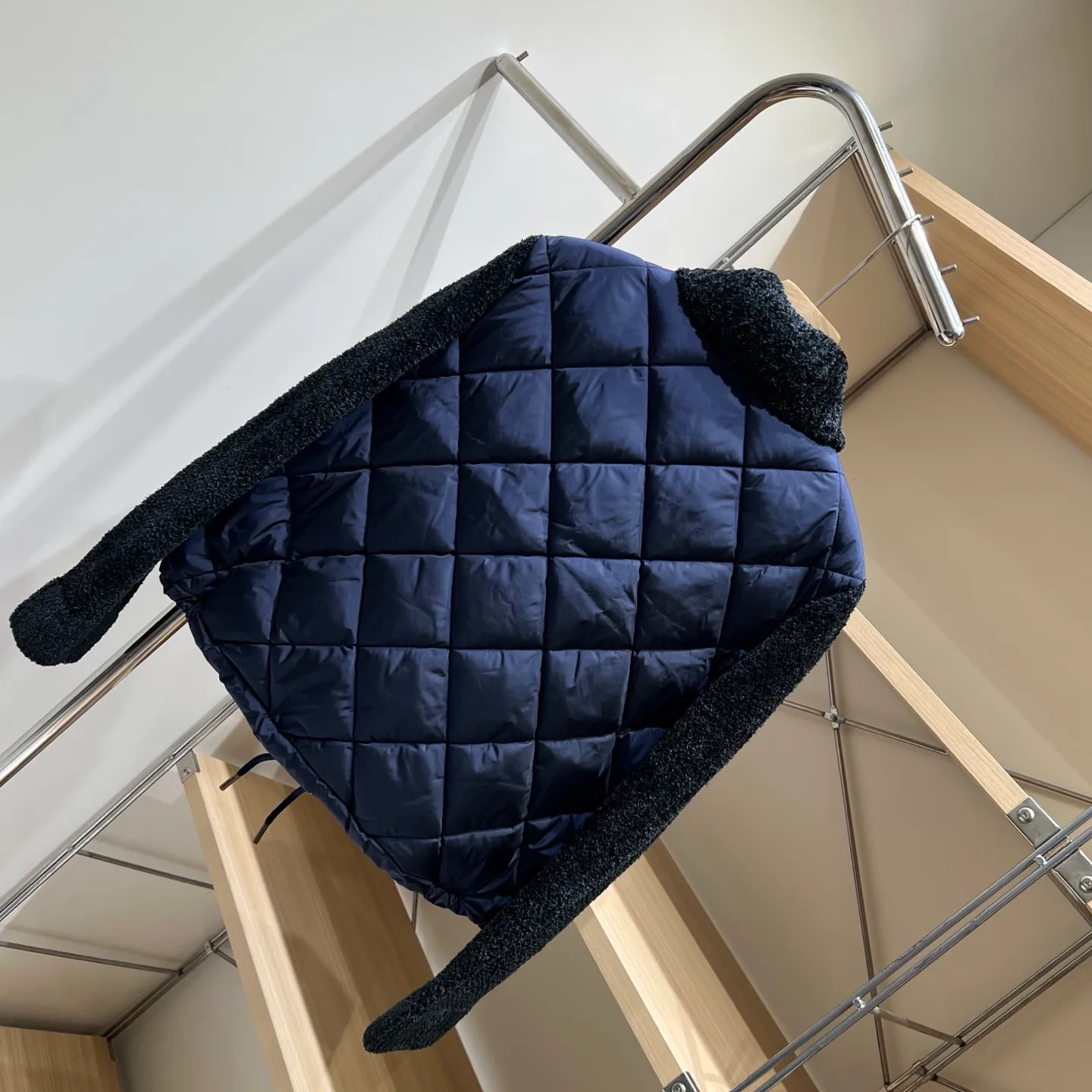 Women's Jackets And Down Jackets MONCLER 18188619
