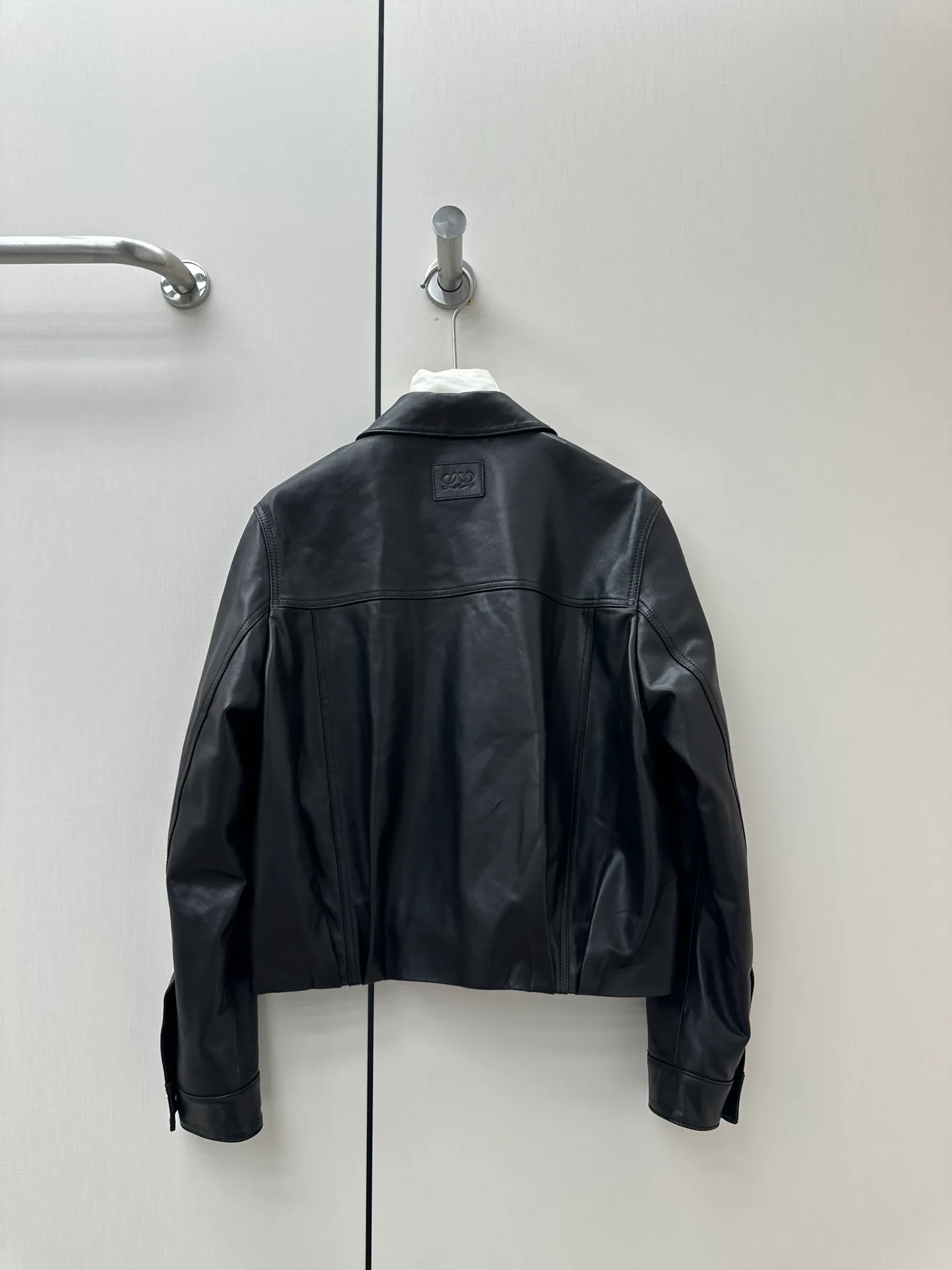 Women's Leather Jackets And Sheepskin Coats LOEWE 18090450
