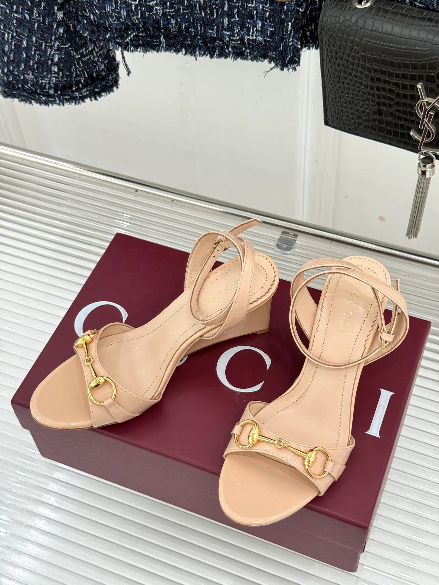 Women's Open-Toe Sandals GUCCI 17856183