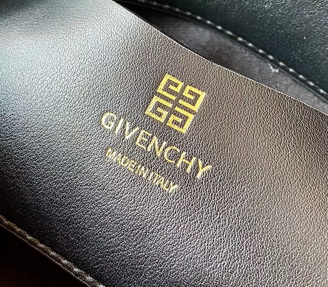 Women's Classic Handbags GIVENCHY 18452602