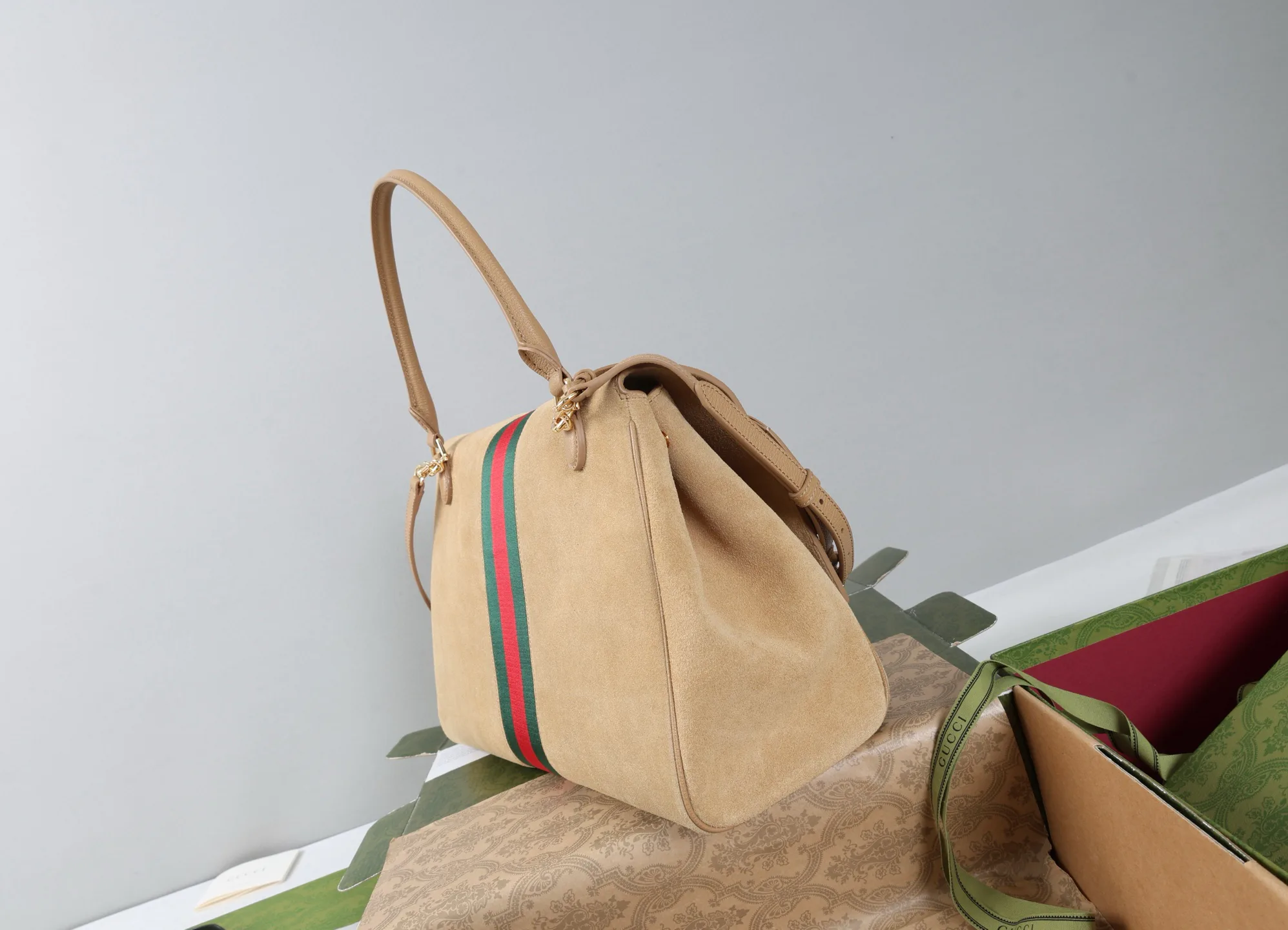 Women's Classic Handbags GUCCI 18250562