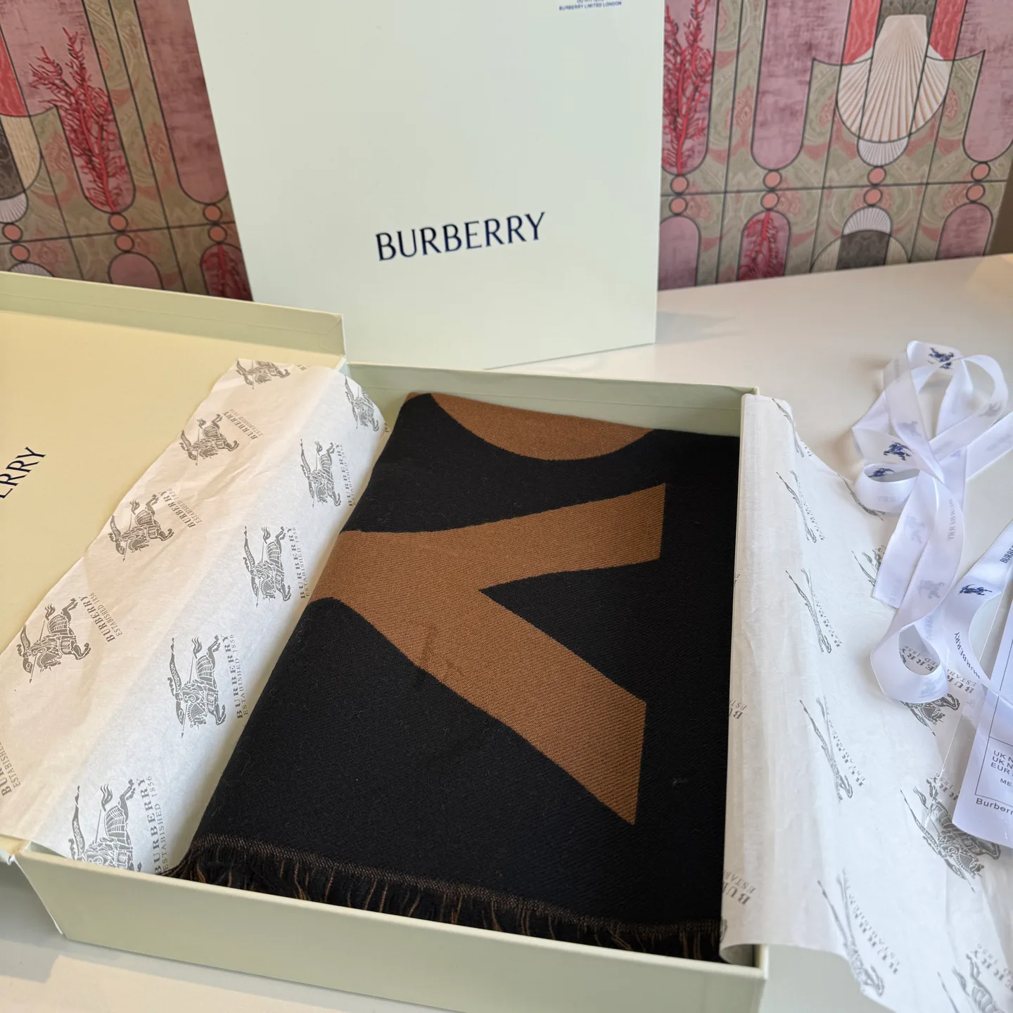 Scarves BURBERRY 18105565