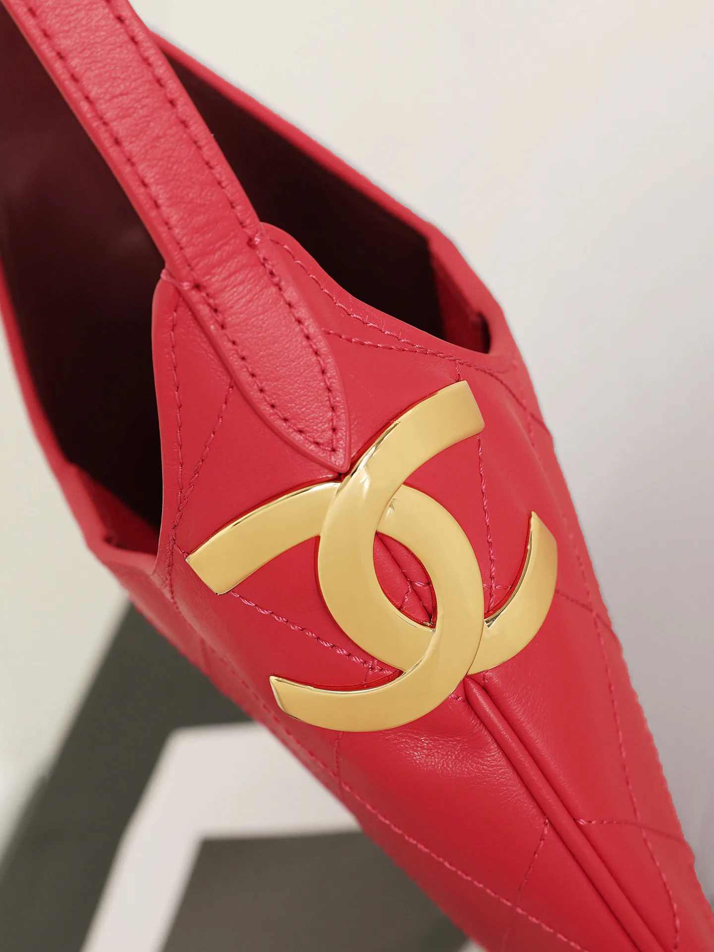 Women's Classic Handbags CHANEL 18147698