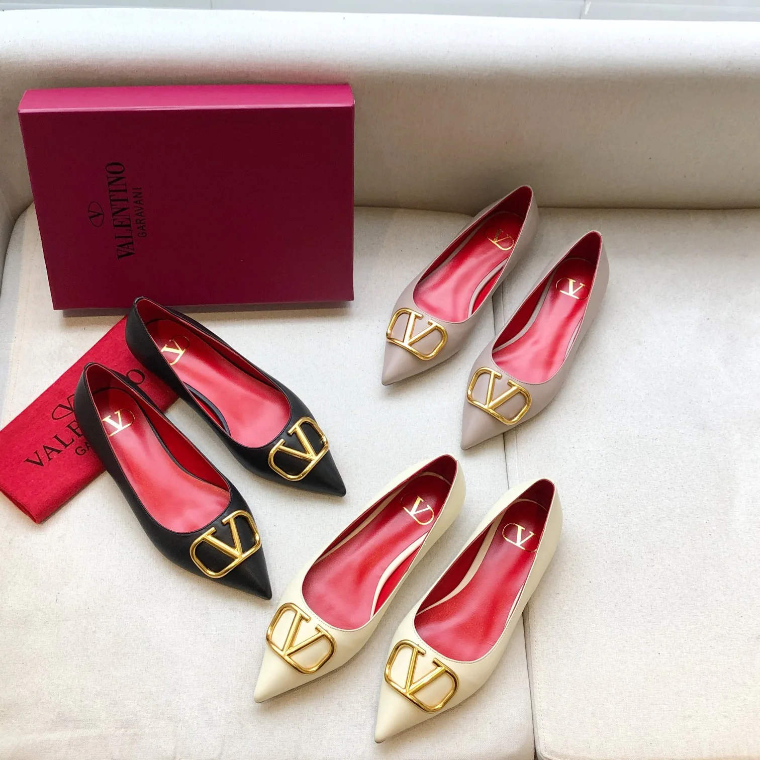 Women's Heels VALENTINO 17956852