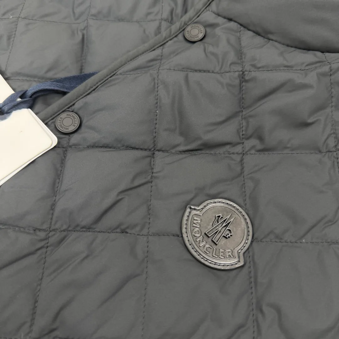 Men's Vests MONCLER 18001992