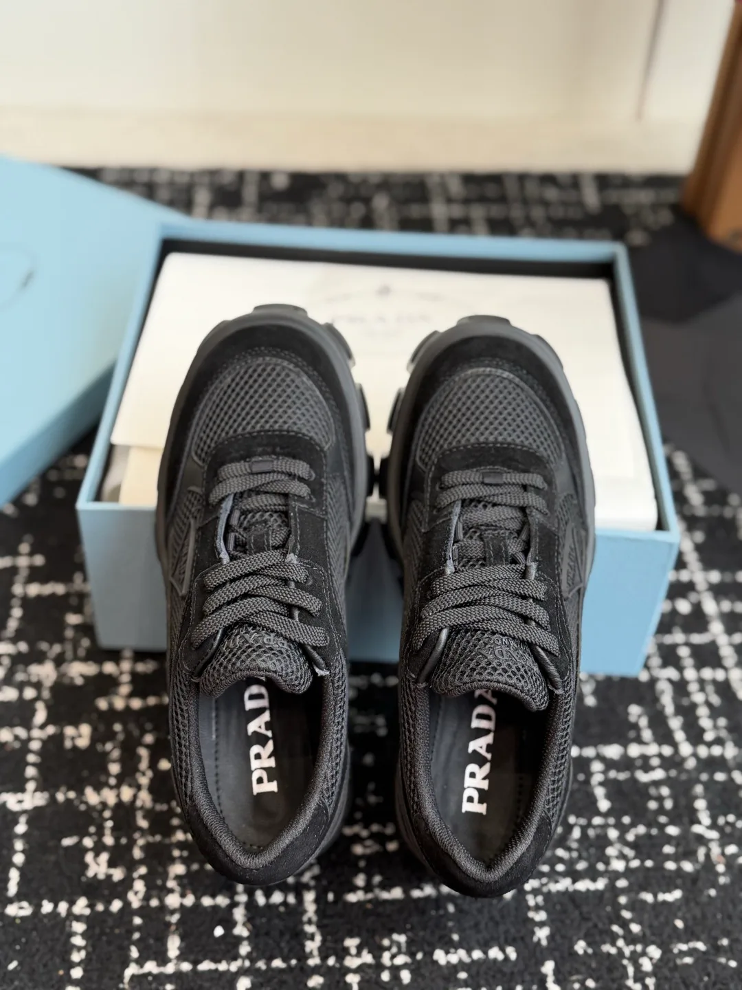Women's Sneakers PRADA 18138857