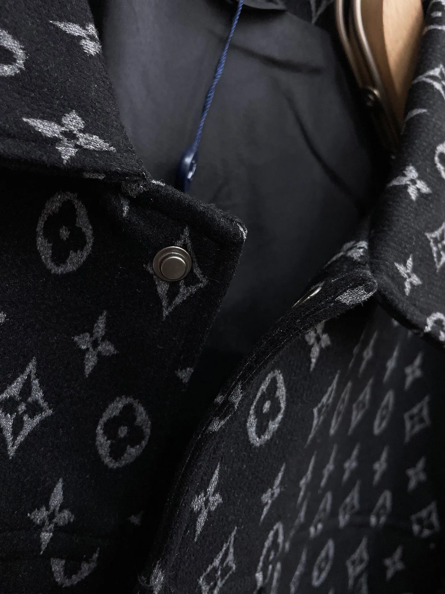 Men's Jackets And Down Jackets LOUIS VUITTON 18197242