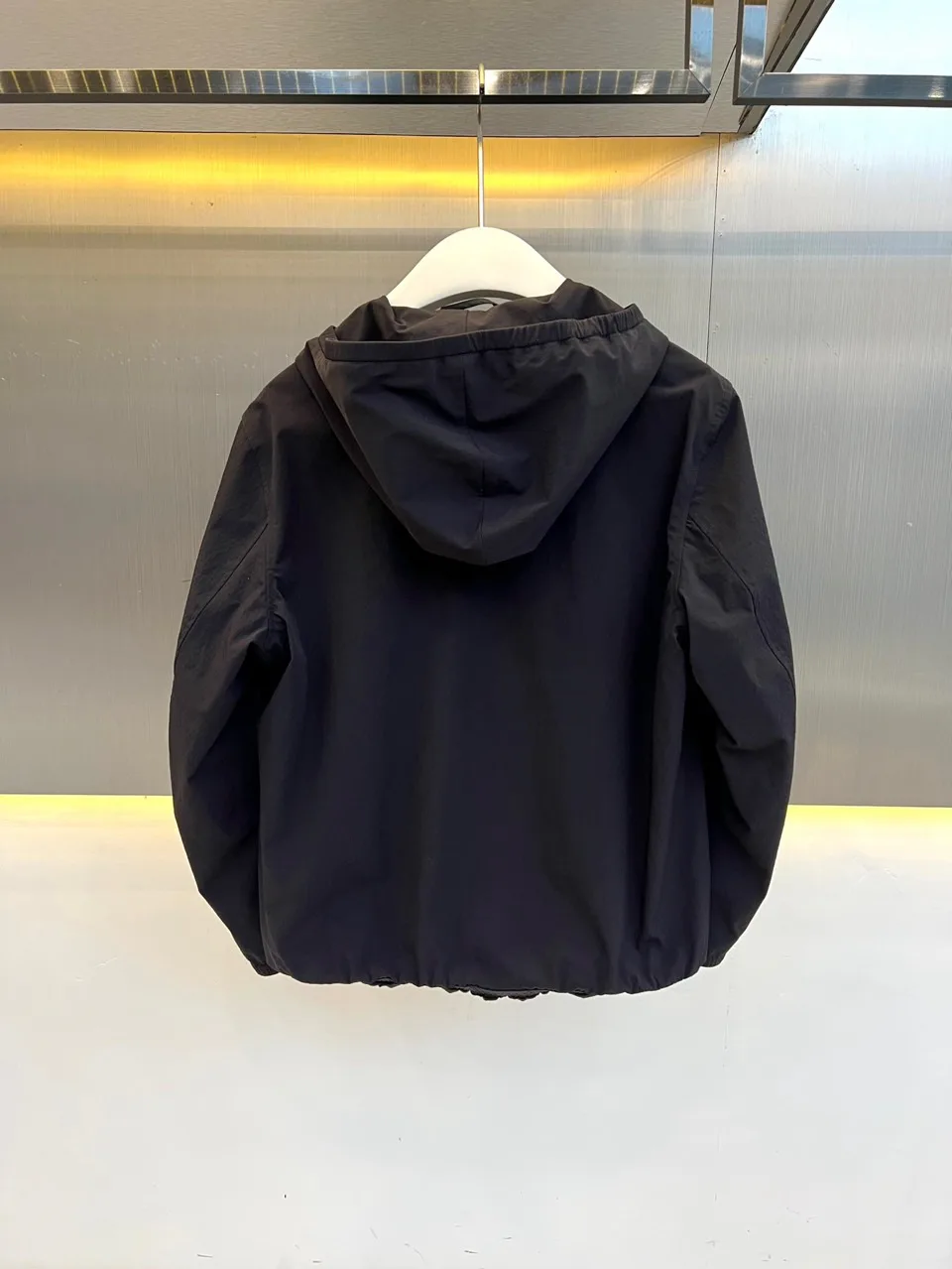 Men's Jackets And Down Jackets MONCLER 18416770