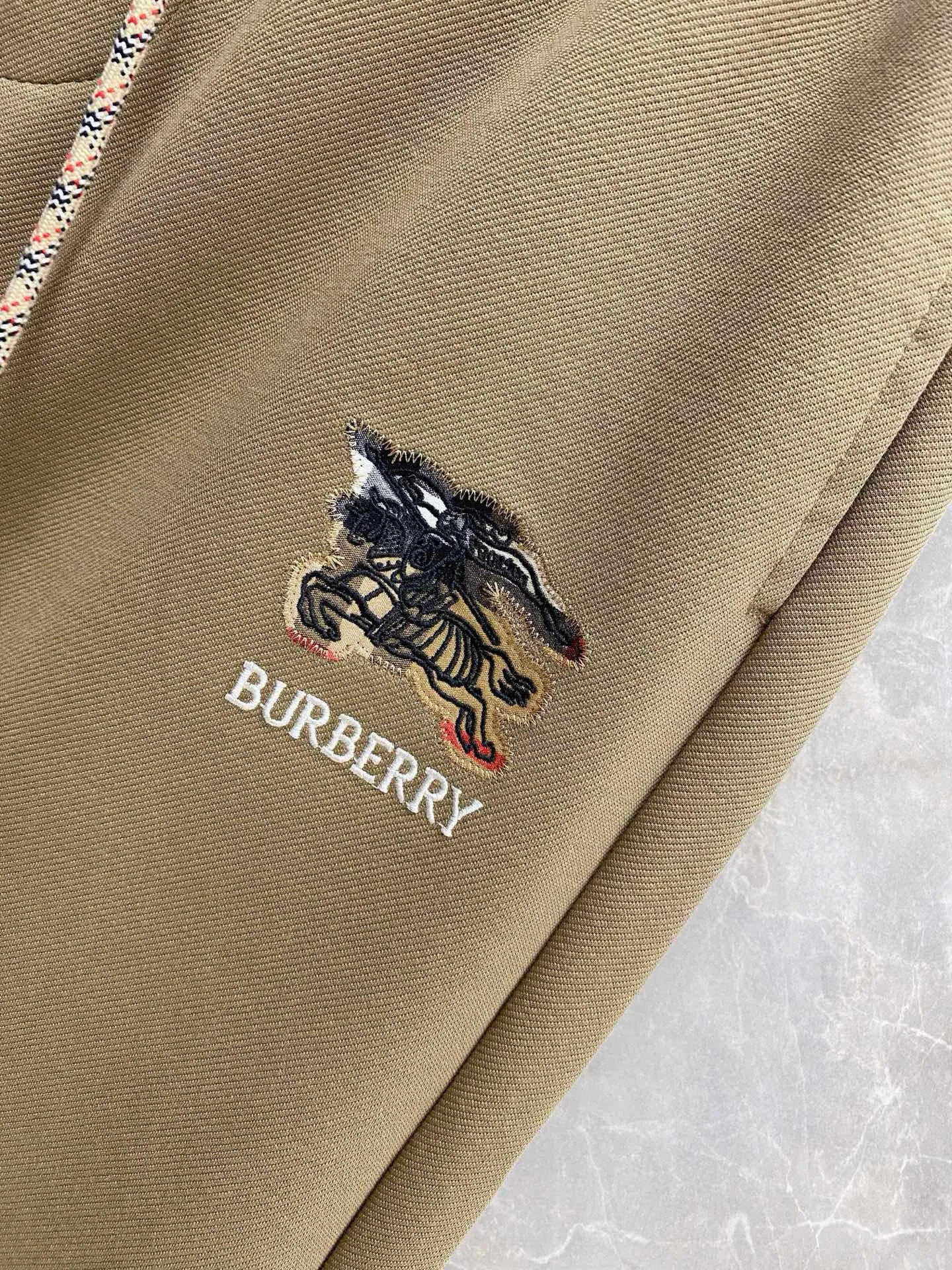 Men's Trousers BURBERRY 17973683
