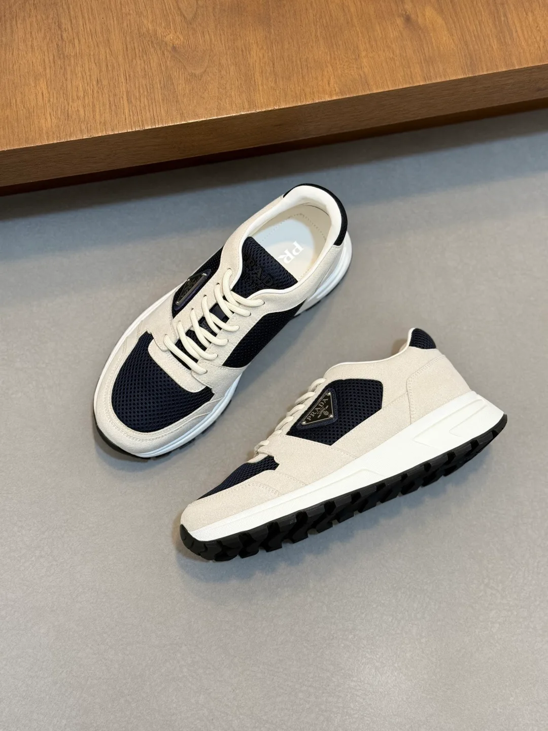 Men's Sneakers PRADA 17809338