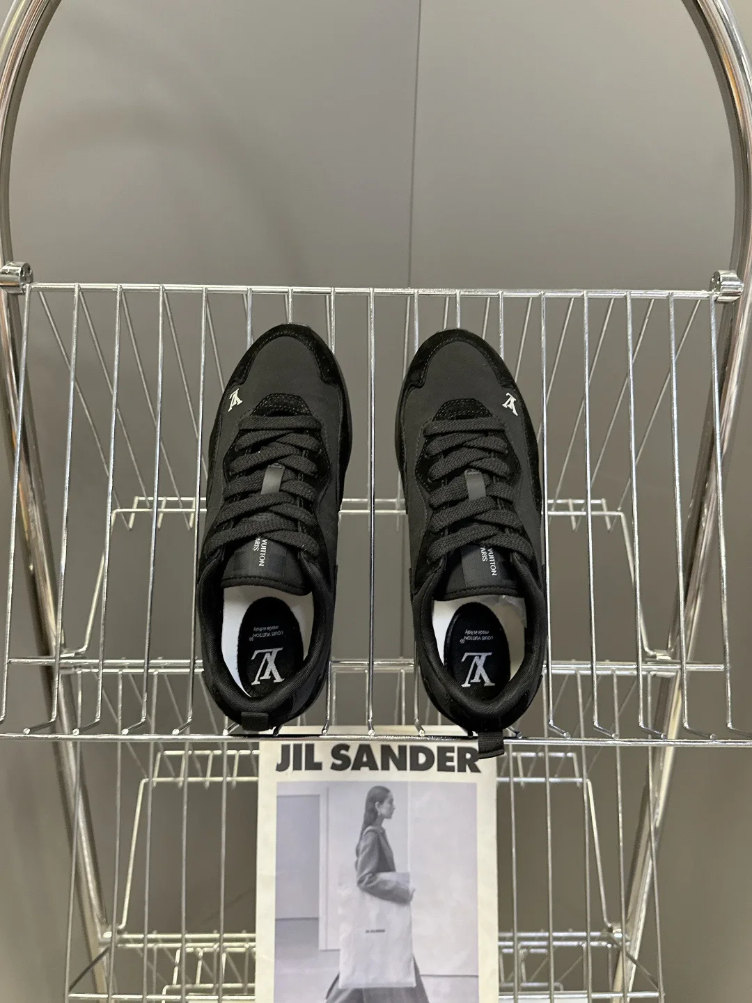 Men's Sneakers LOUIS VUITTON 18404688