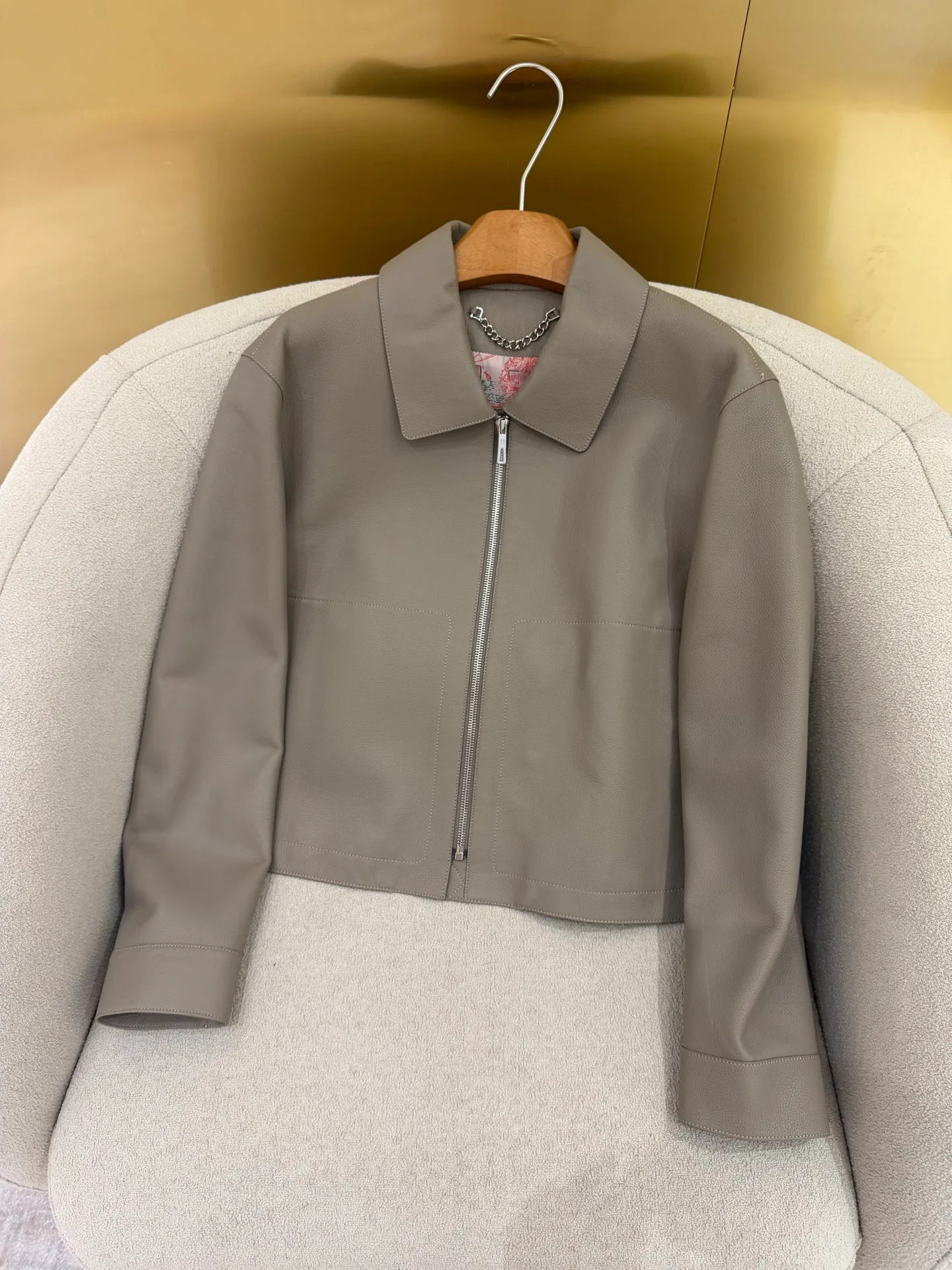 Women's Leather Jackets And Sheepskin Coats HERMES 17802390