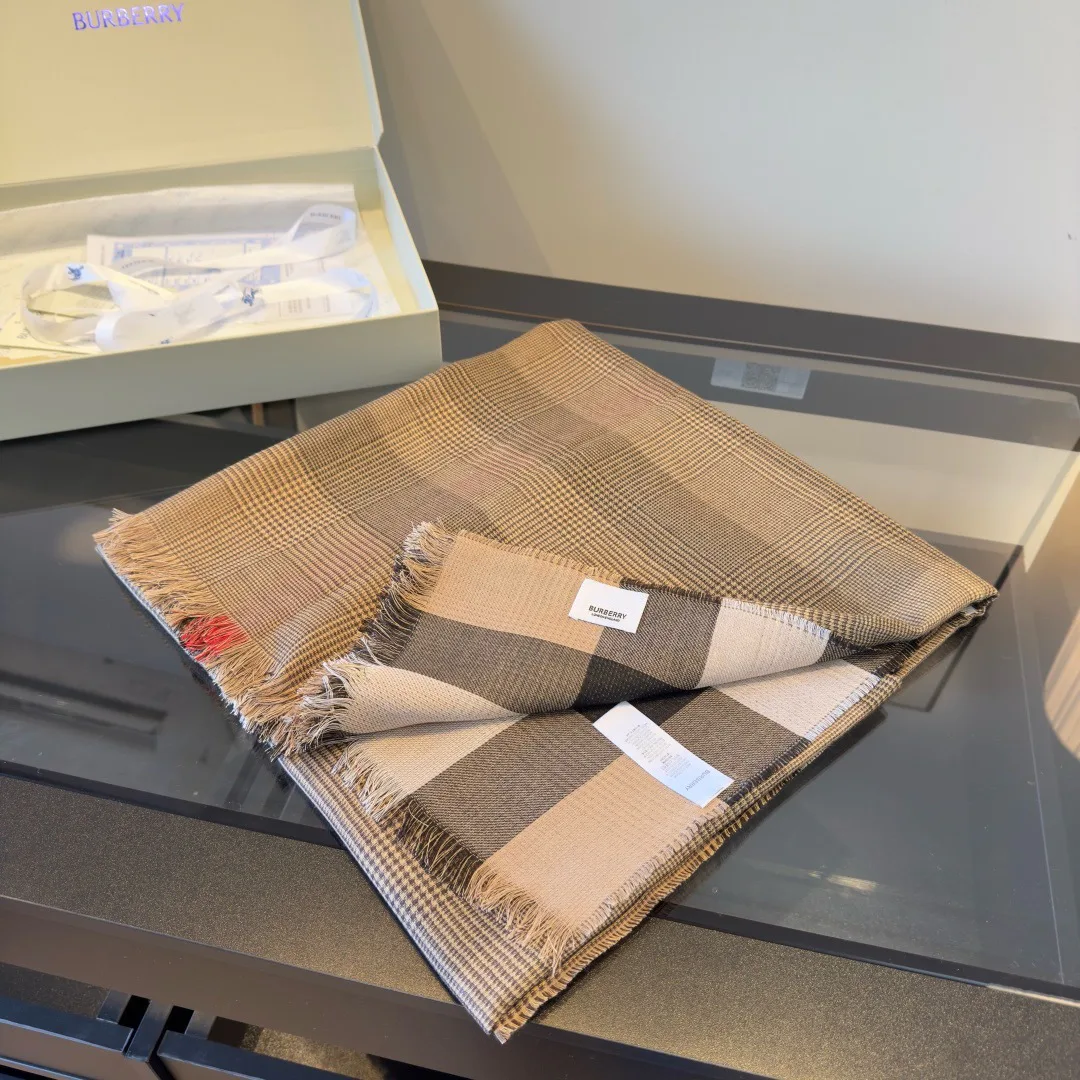 Scarves BURBERRY 18003237