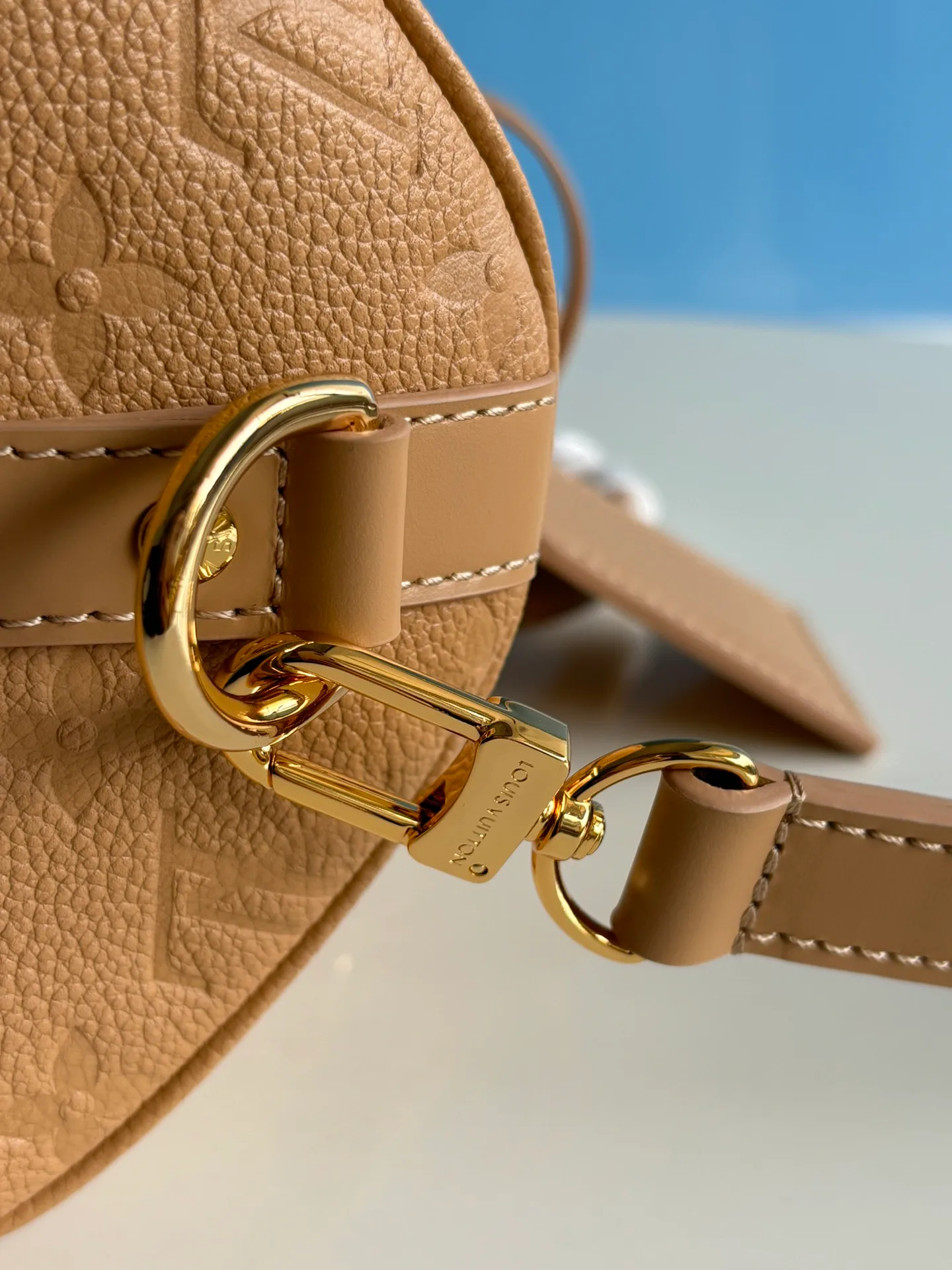 Women's Classic Handbags LOUIS VUITTON 17912347