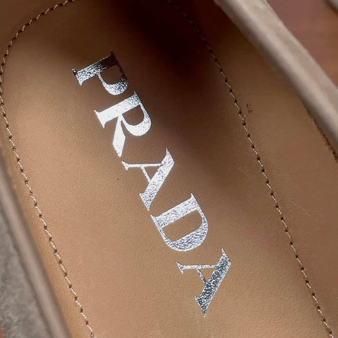 Men's Loafers And Dress Shoes PRADA 17971384