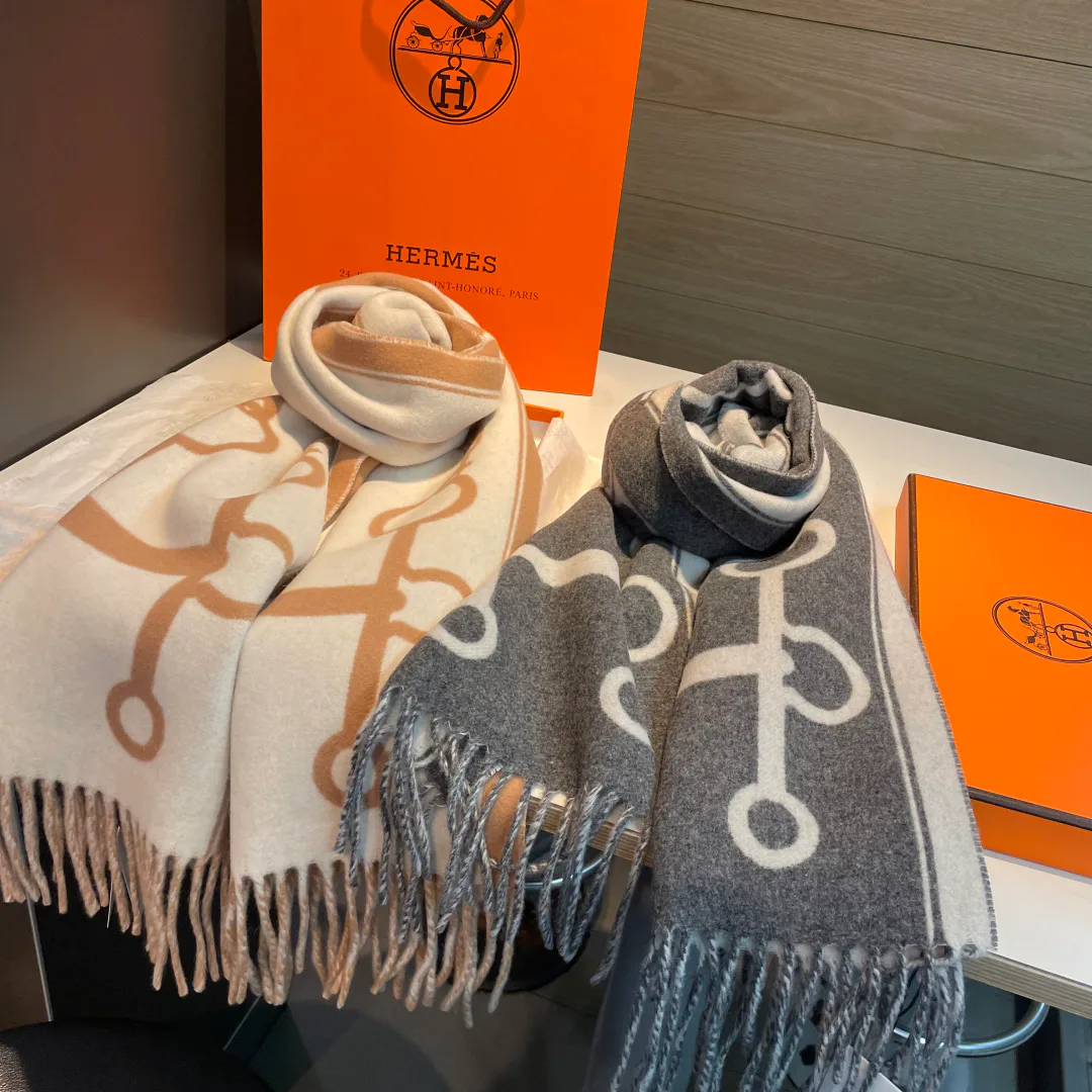 Scarves HERMES 18525780