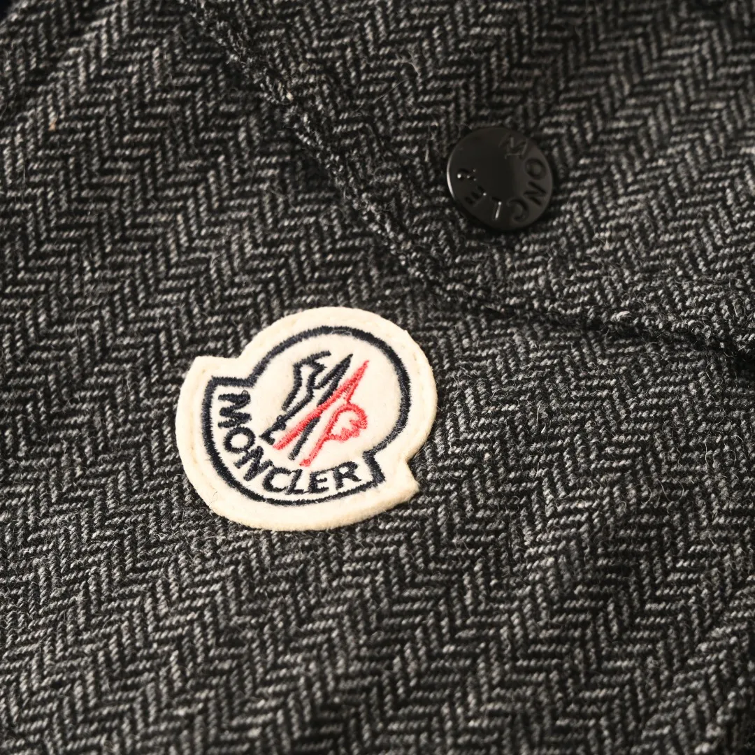 Men's Jackets And Down Jackets MONCLER 18179668