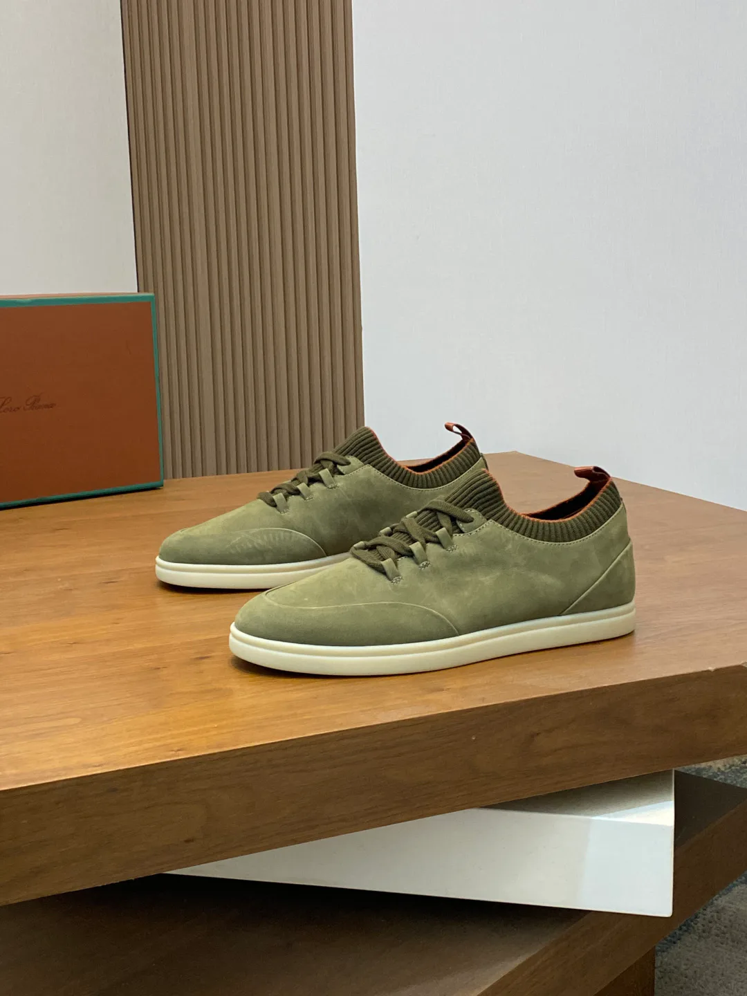 Men's Sneakers LORO PIANA 18078931