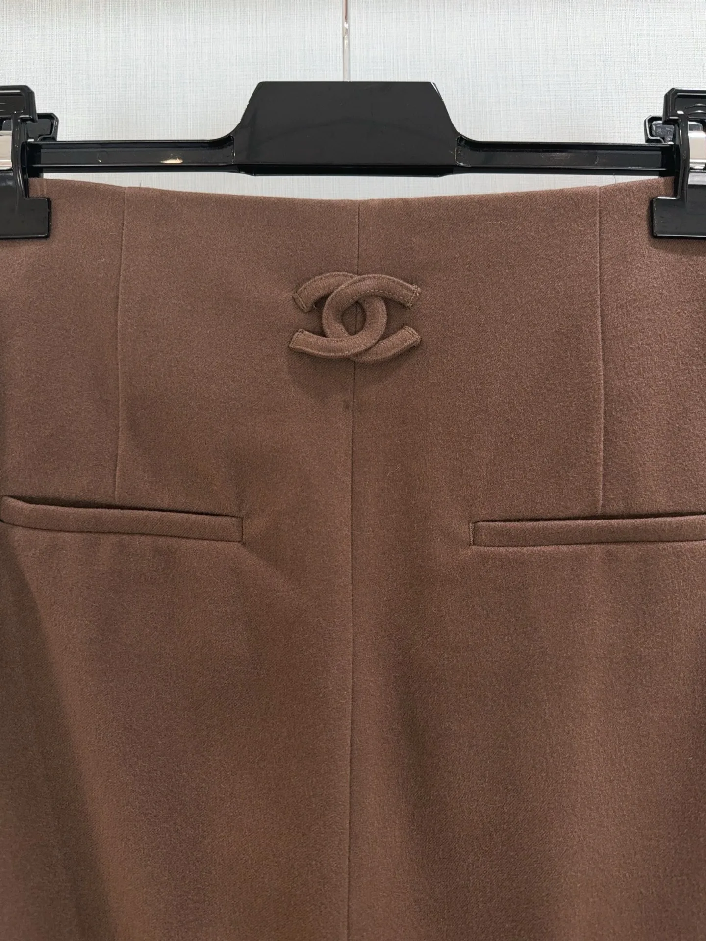 Women's Trousers CHANEL 17990641