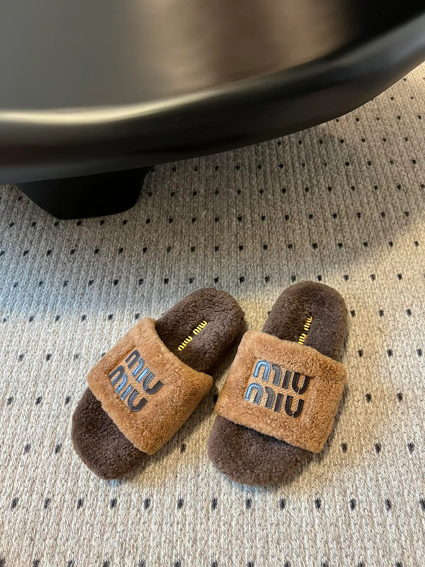 Women's Slippers MIU MIU 18241519