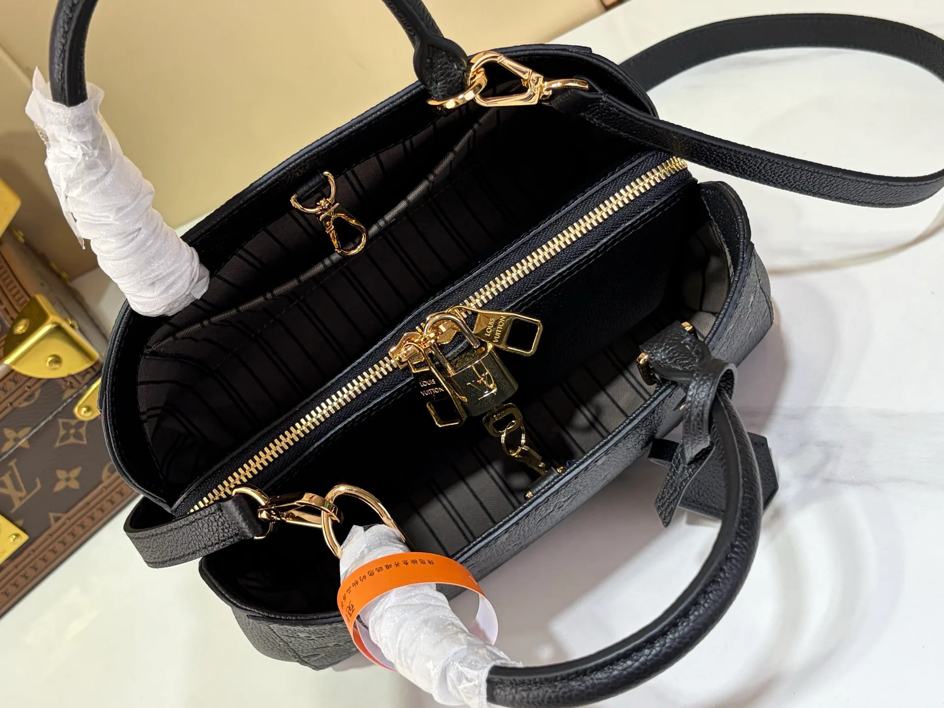 Women's Classic Handbags LOUIS VUITTON 18240331