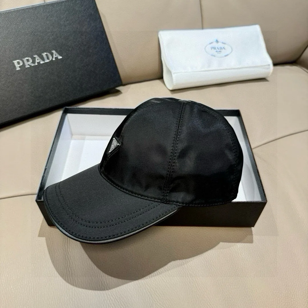 Hats PRADA 17224557