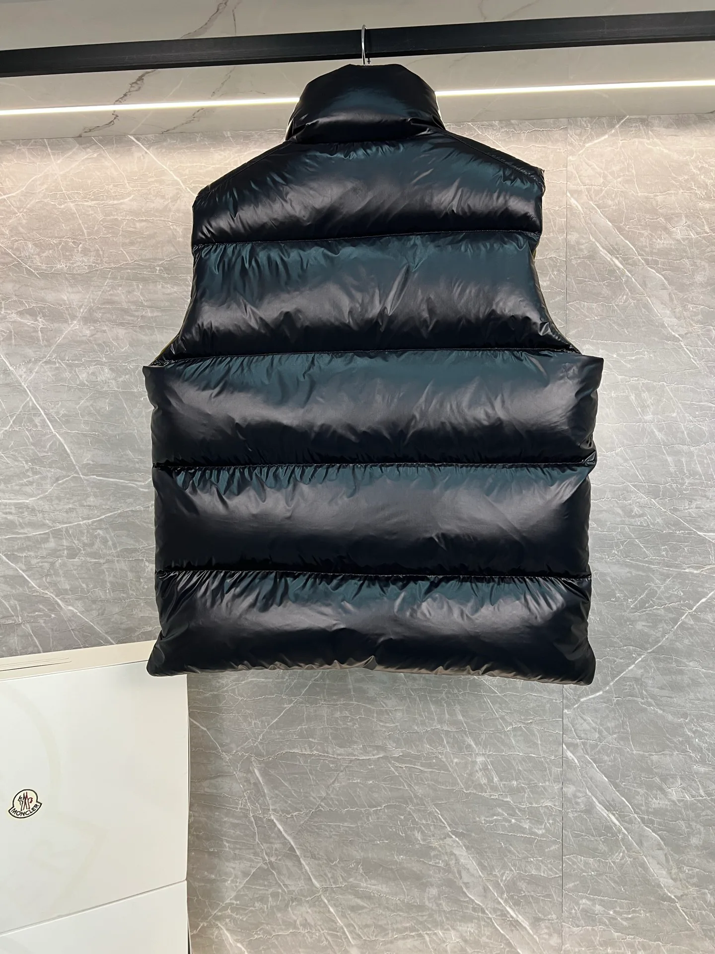 Жилеты Мужские Moncler 18599853
