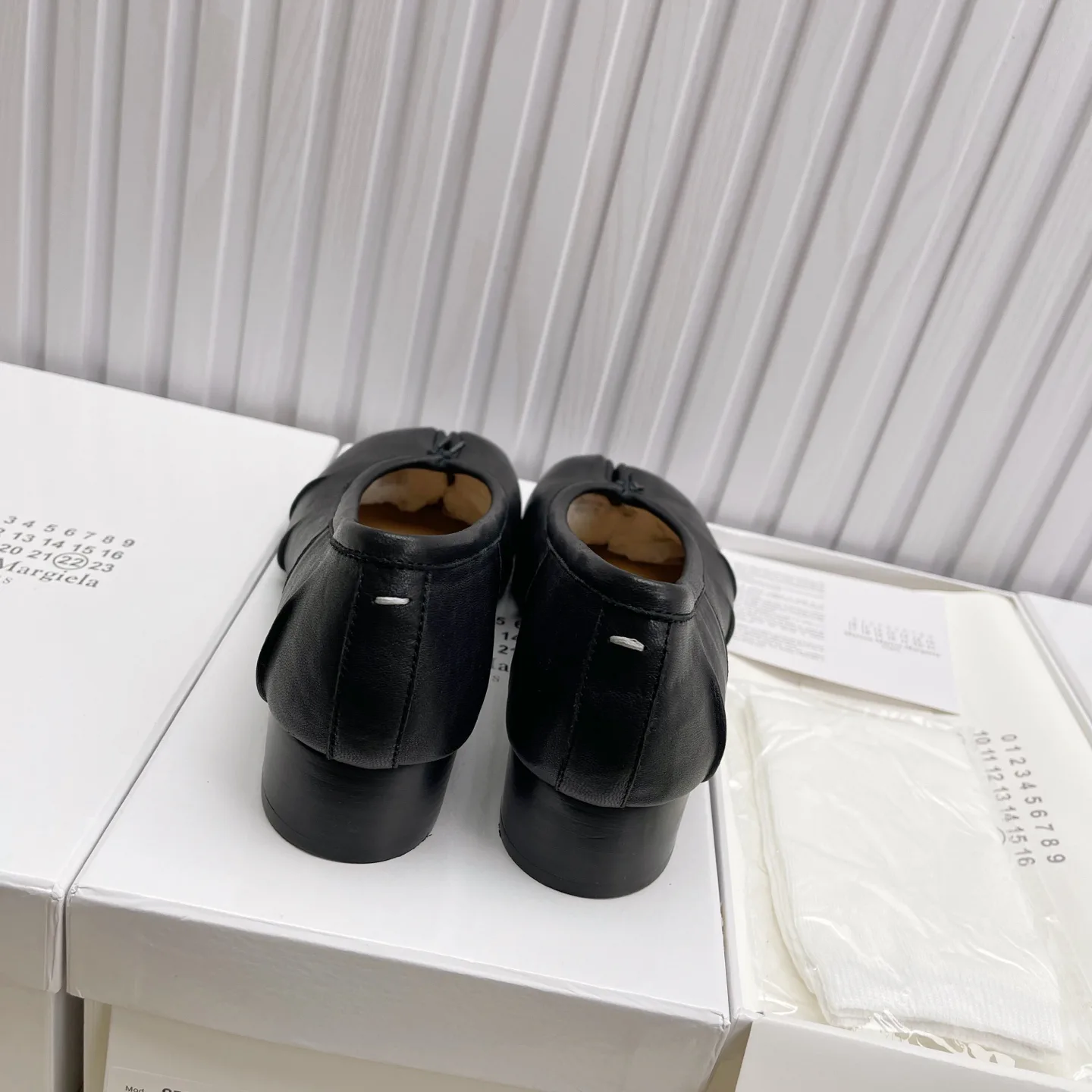 Women's Heels MAISON MARGIELA 18104537