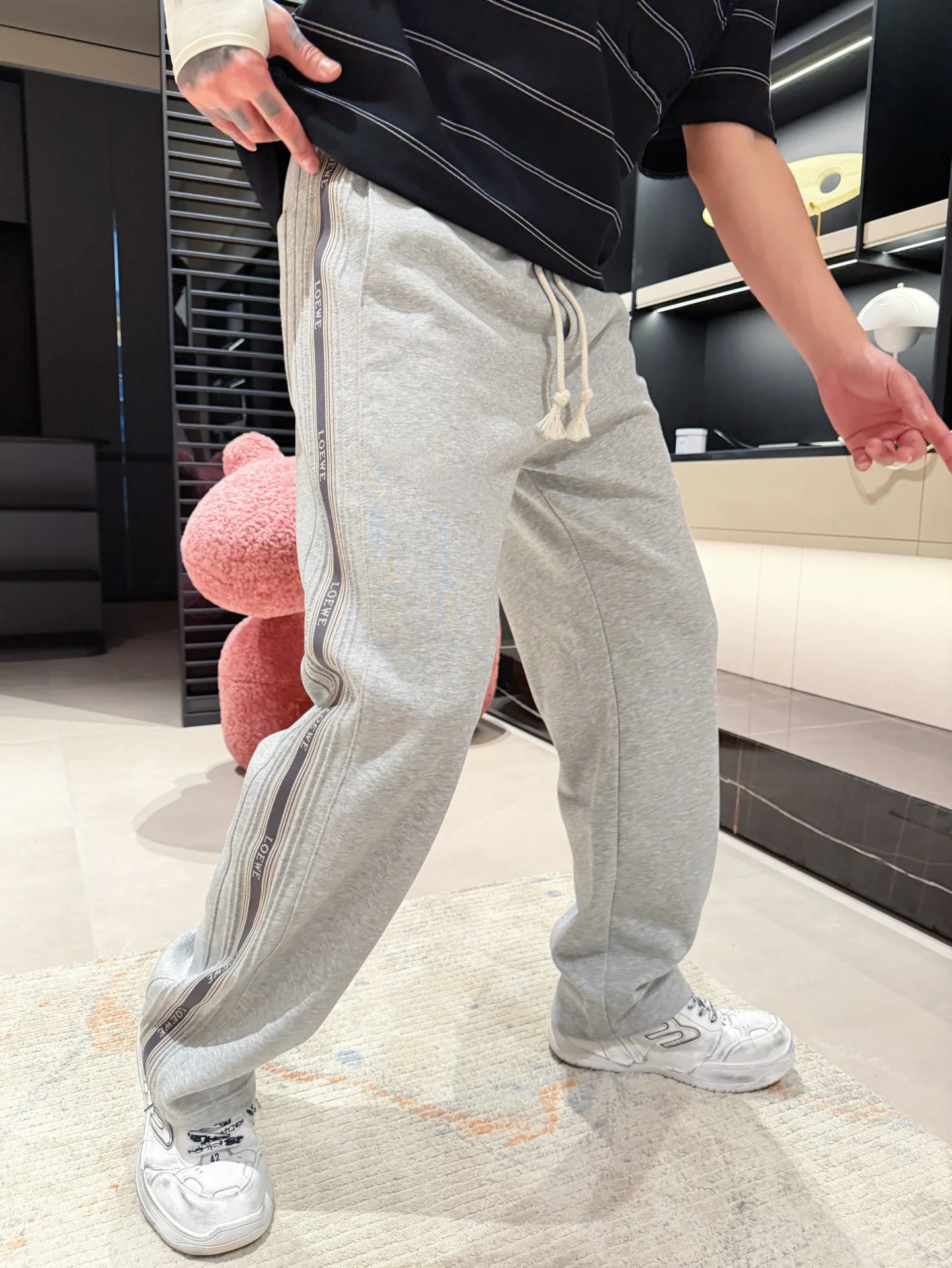 Men's Trousers LOEWE 18499687
