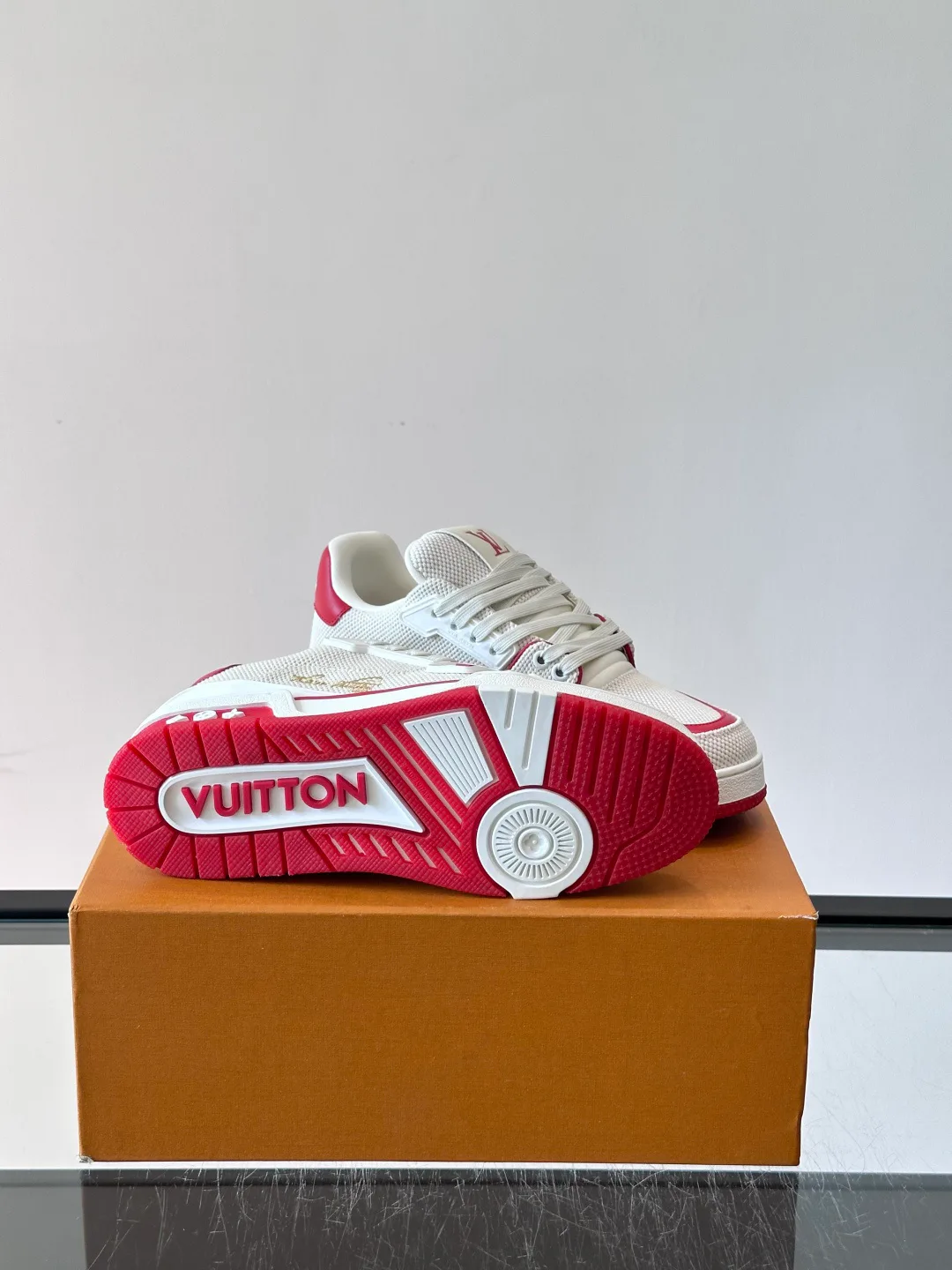 Men's Sneakers LOUIS VUITTON 17498031